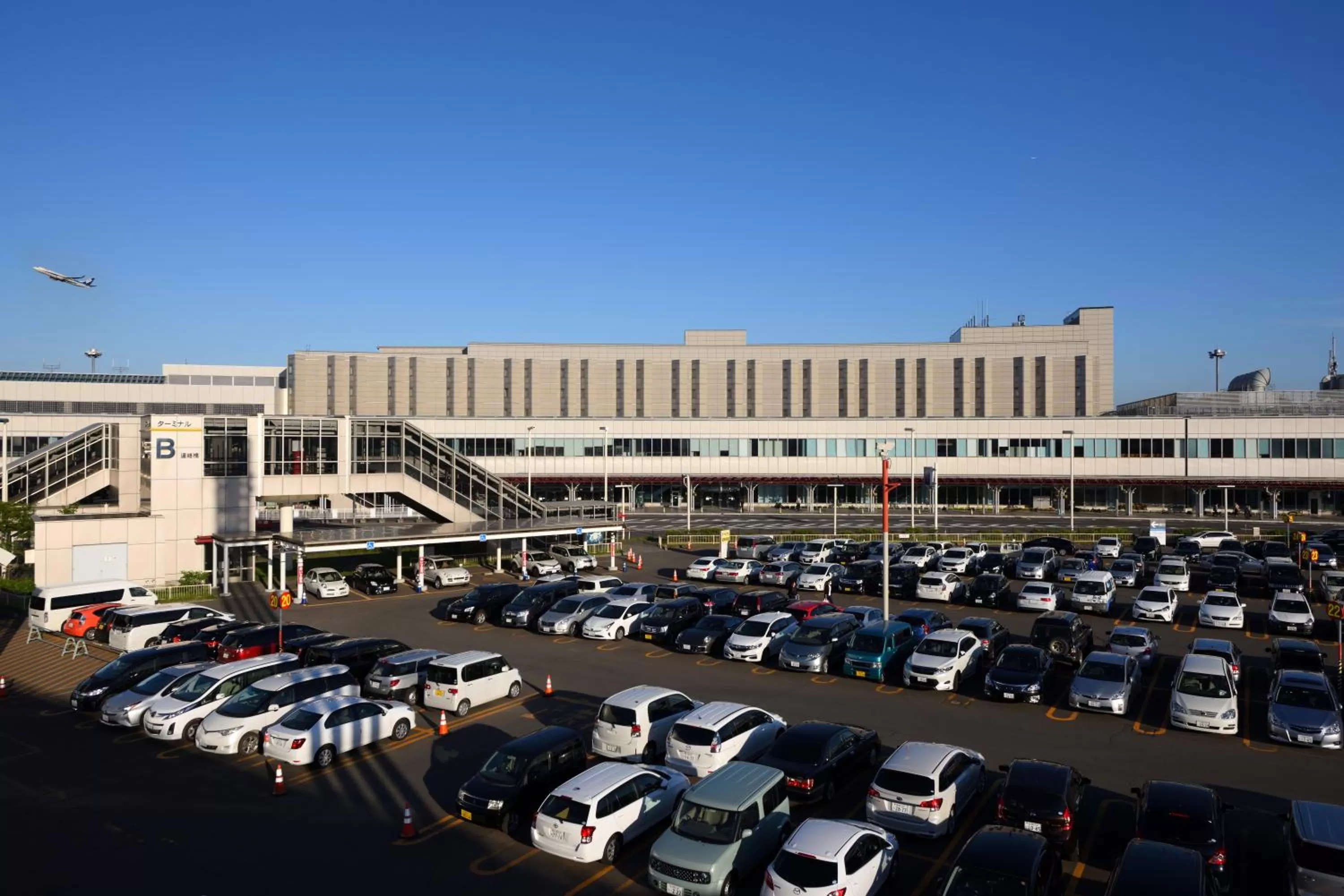 Property building in Air Terminal Hotel