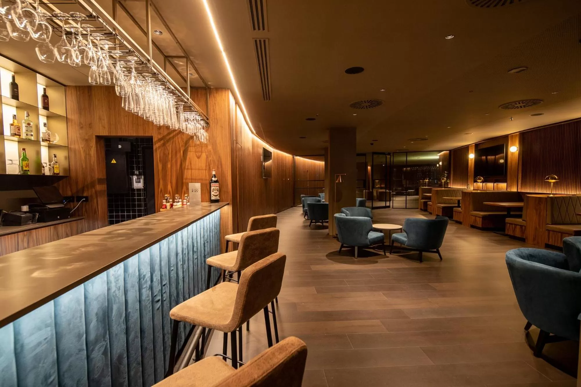 Lounge or bar in BAH Barcelona Airport Hotel