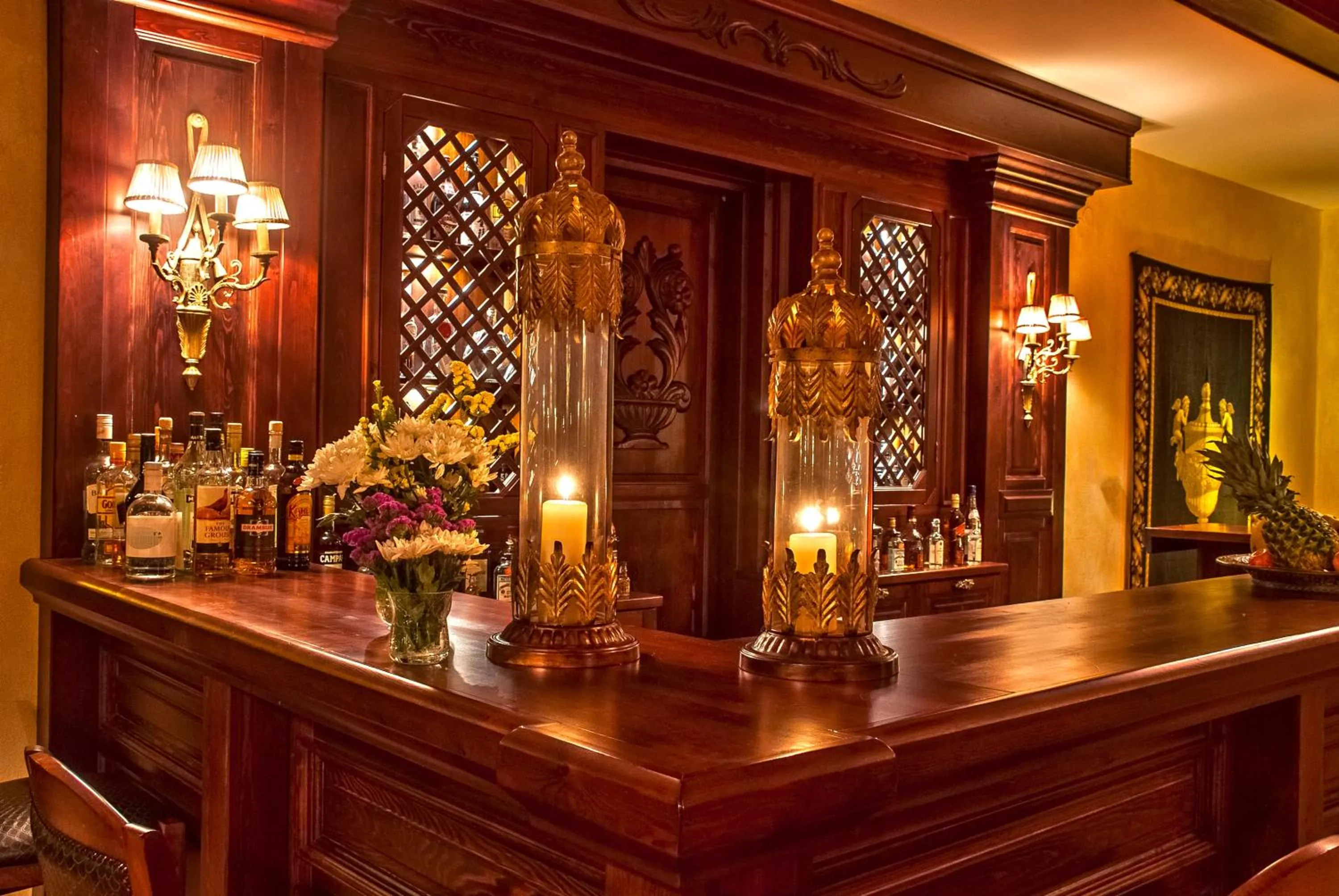 Lounge or bar in Hotel Doupiani House