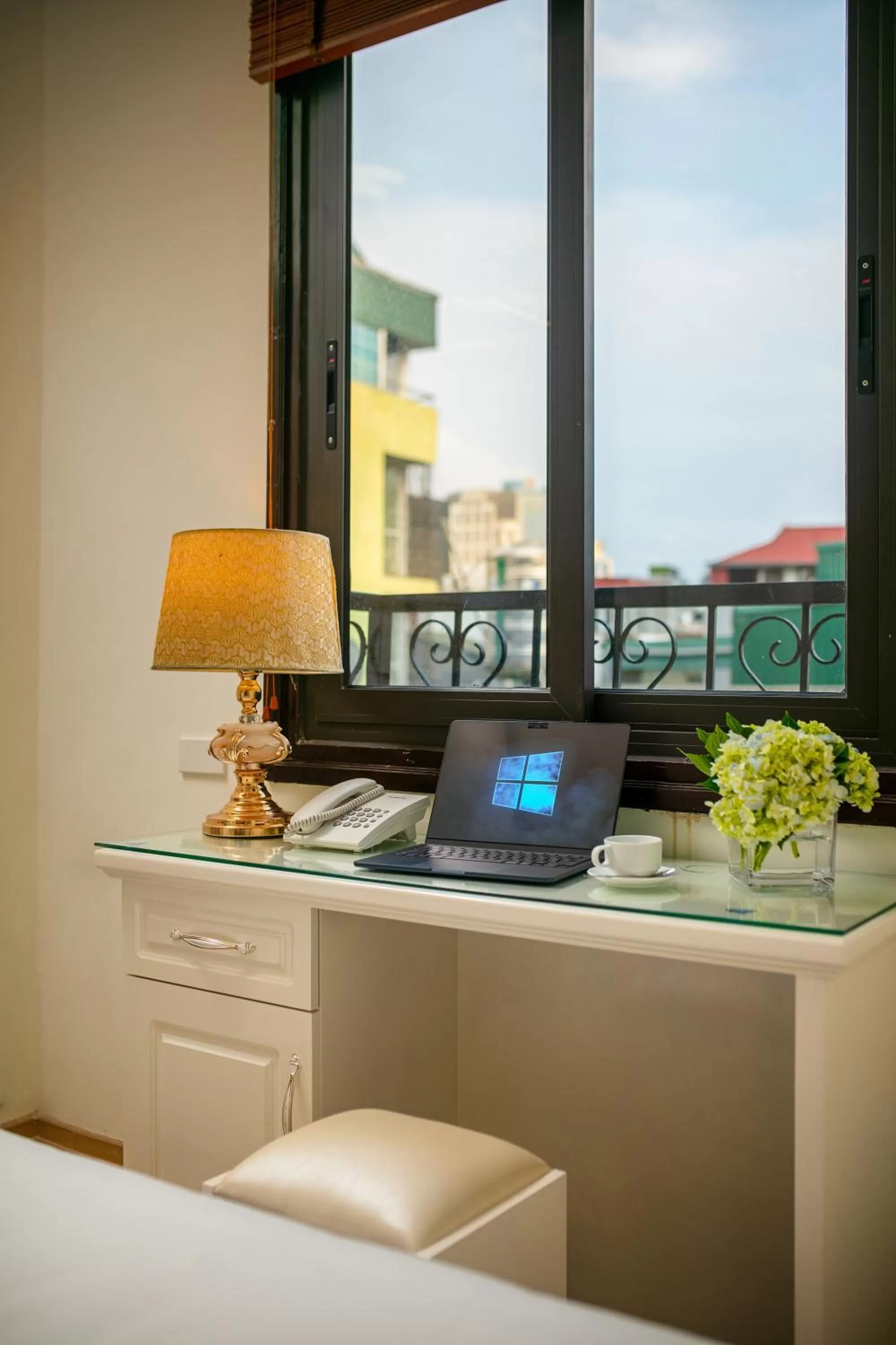 hair dresser in Tunger Grand Hotel