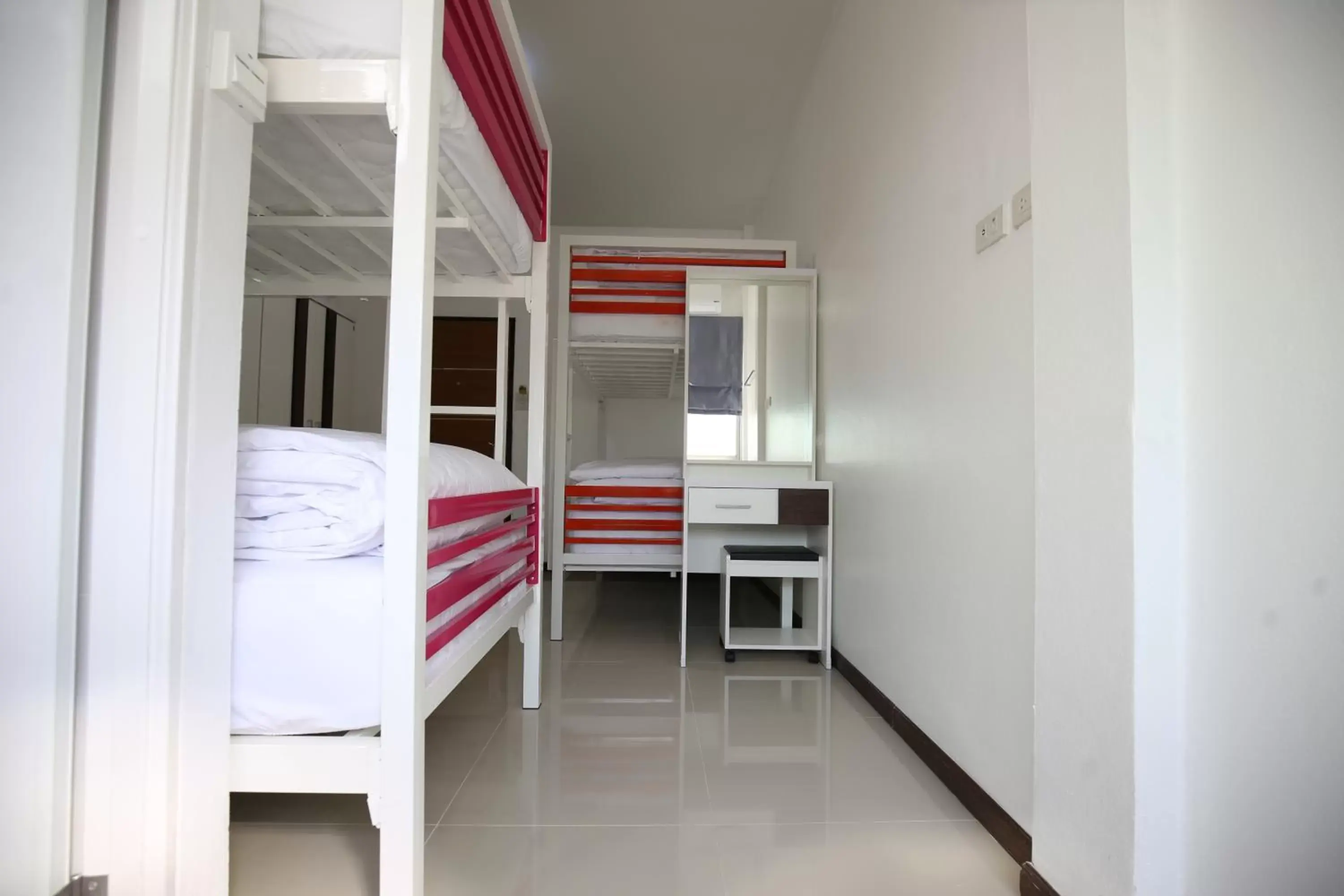 Bunk Bed in Male Dormitory Room in SABUN-NGA HOSTEL Bunk Bed in Male Dormitory Room in SABUN-NGA HOSTEL