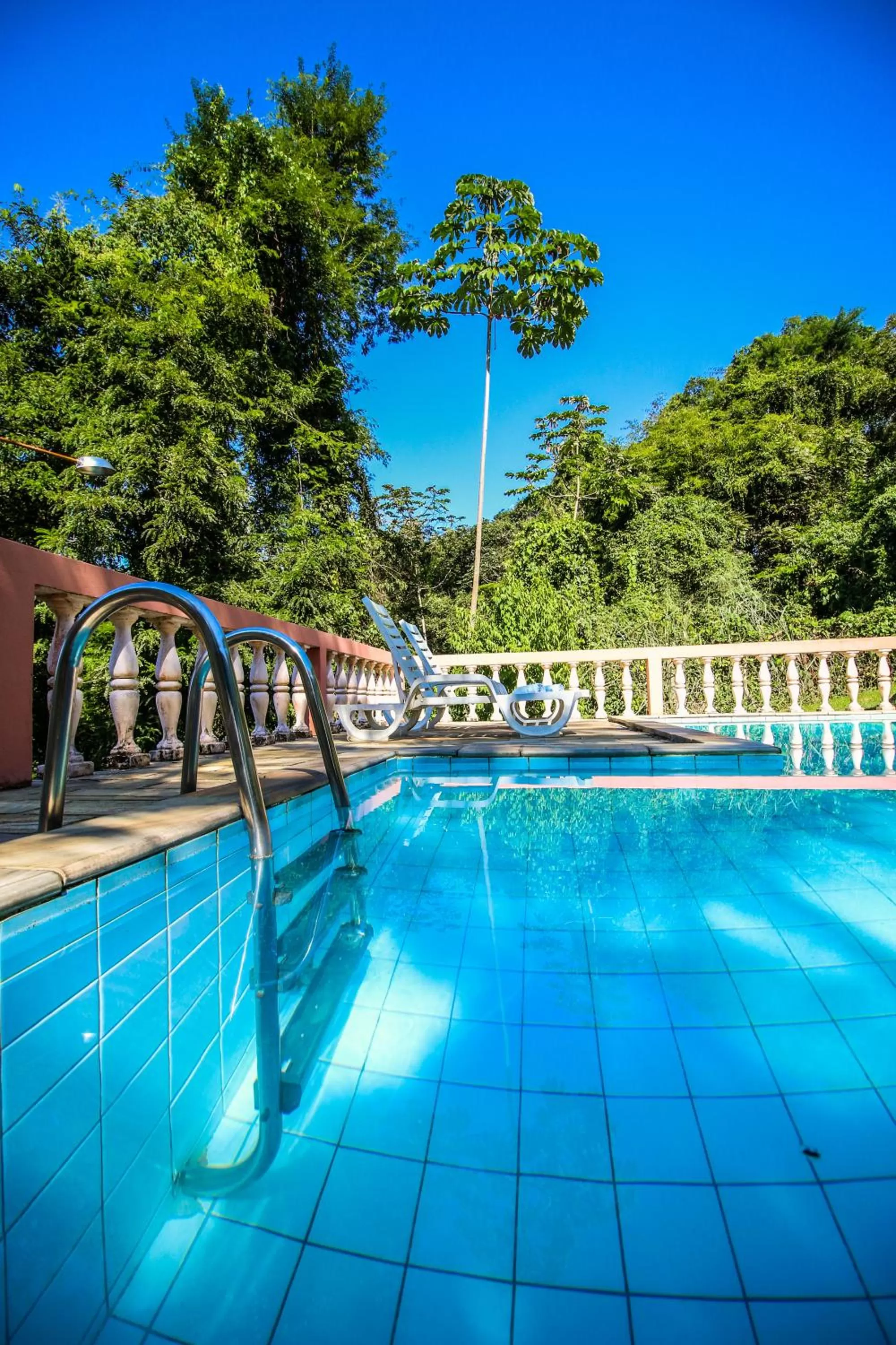 Swimming pool in Pousada Canto do Curió Paraty