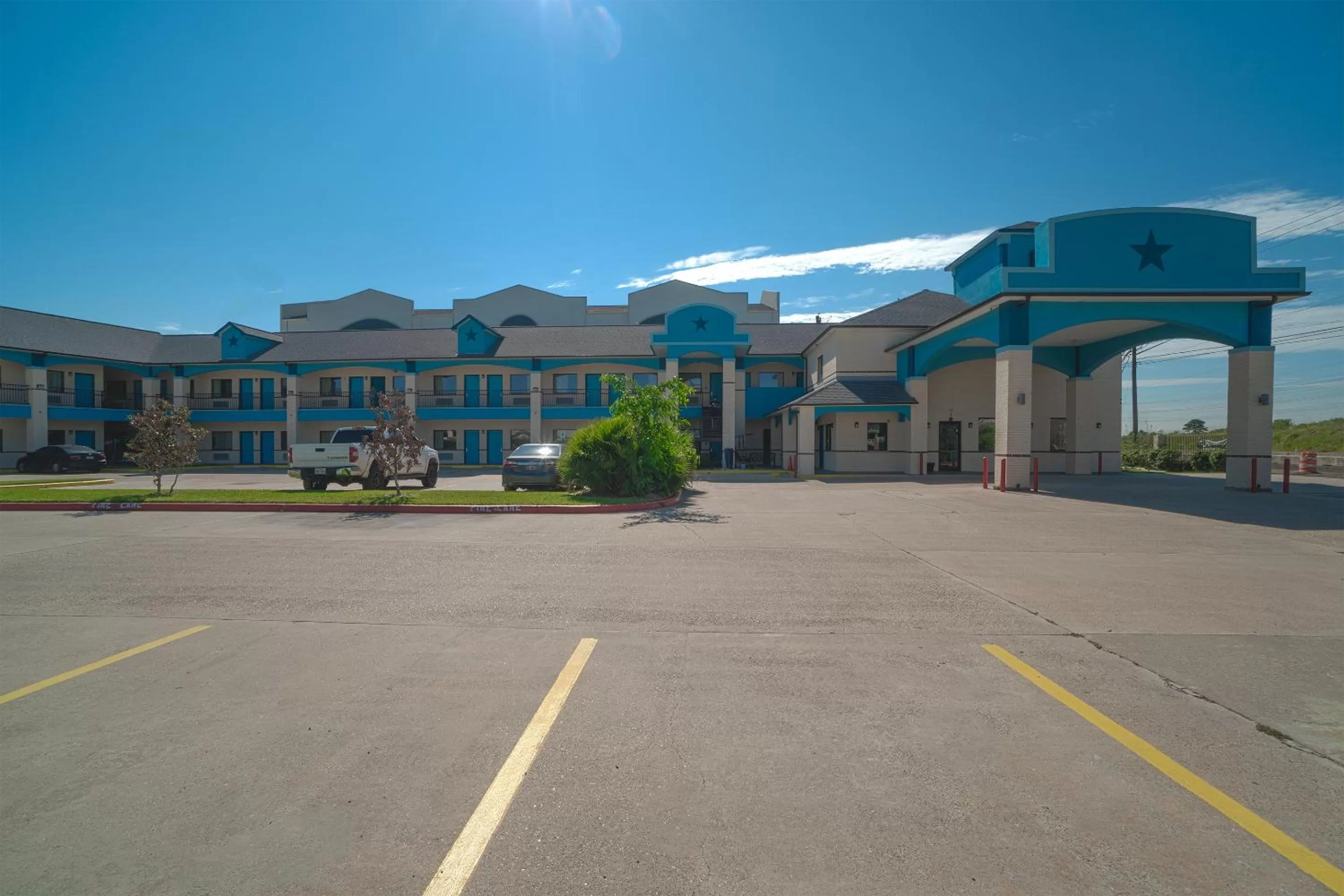 Parking in Hotel Bliss Kemah