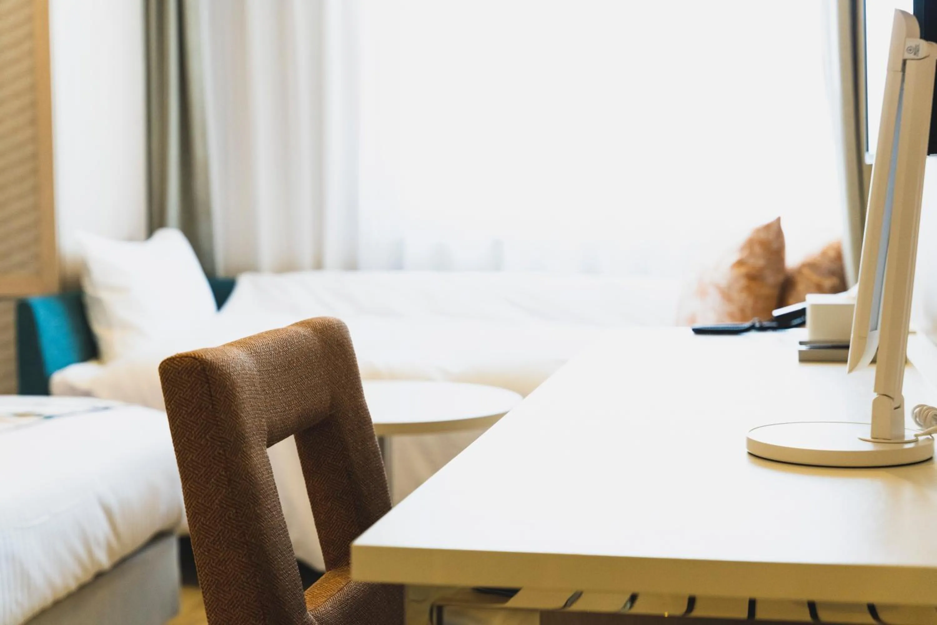 Photo of the whole room, Bed in Rembrandt Style Naha