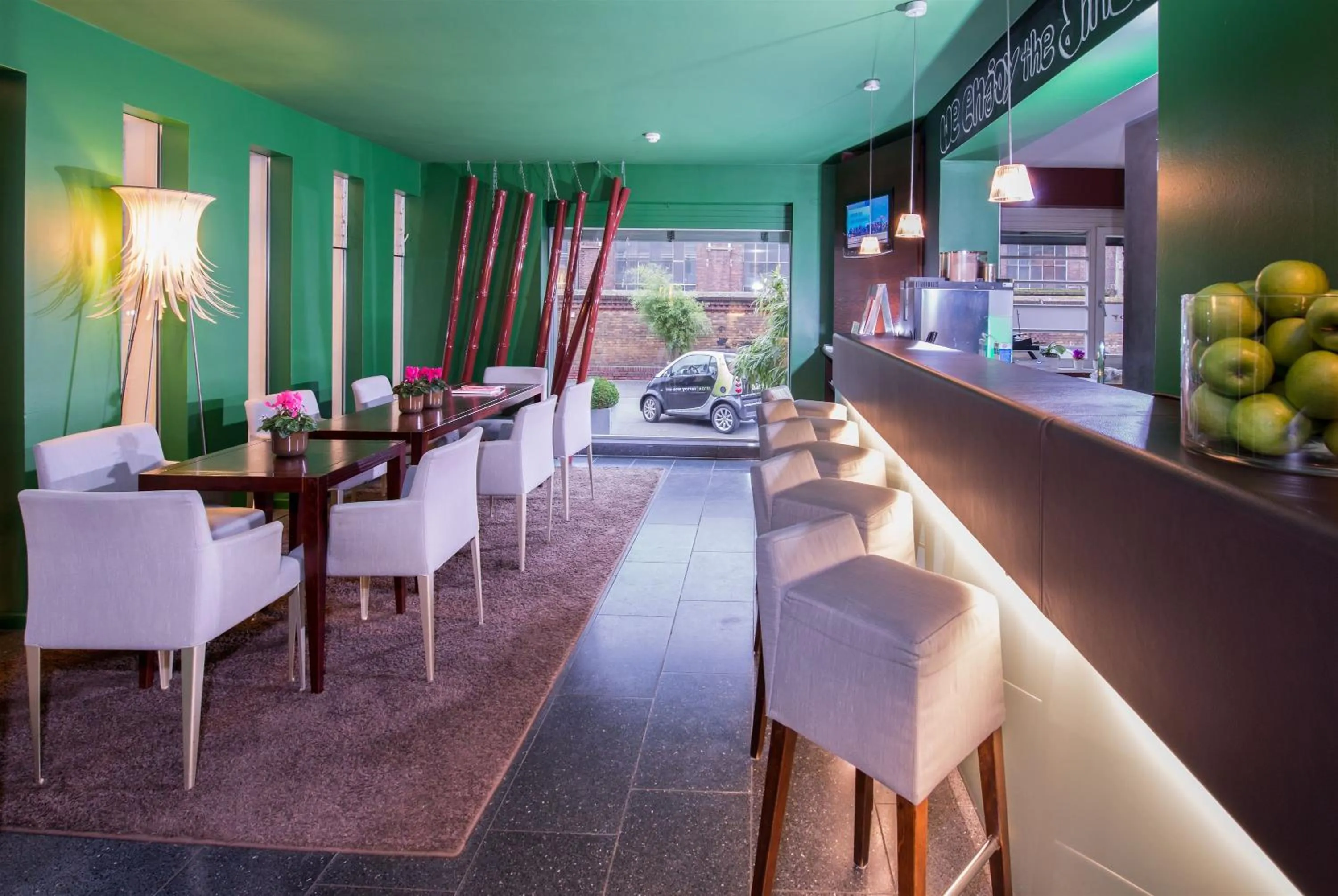 Lobby or reception in The New Yorker Hotel Köln-Messe