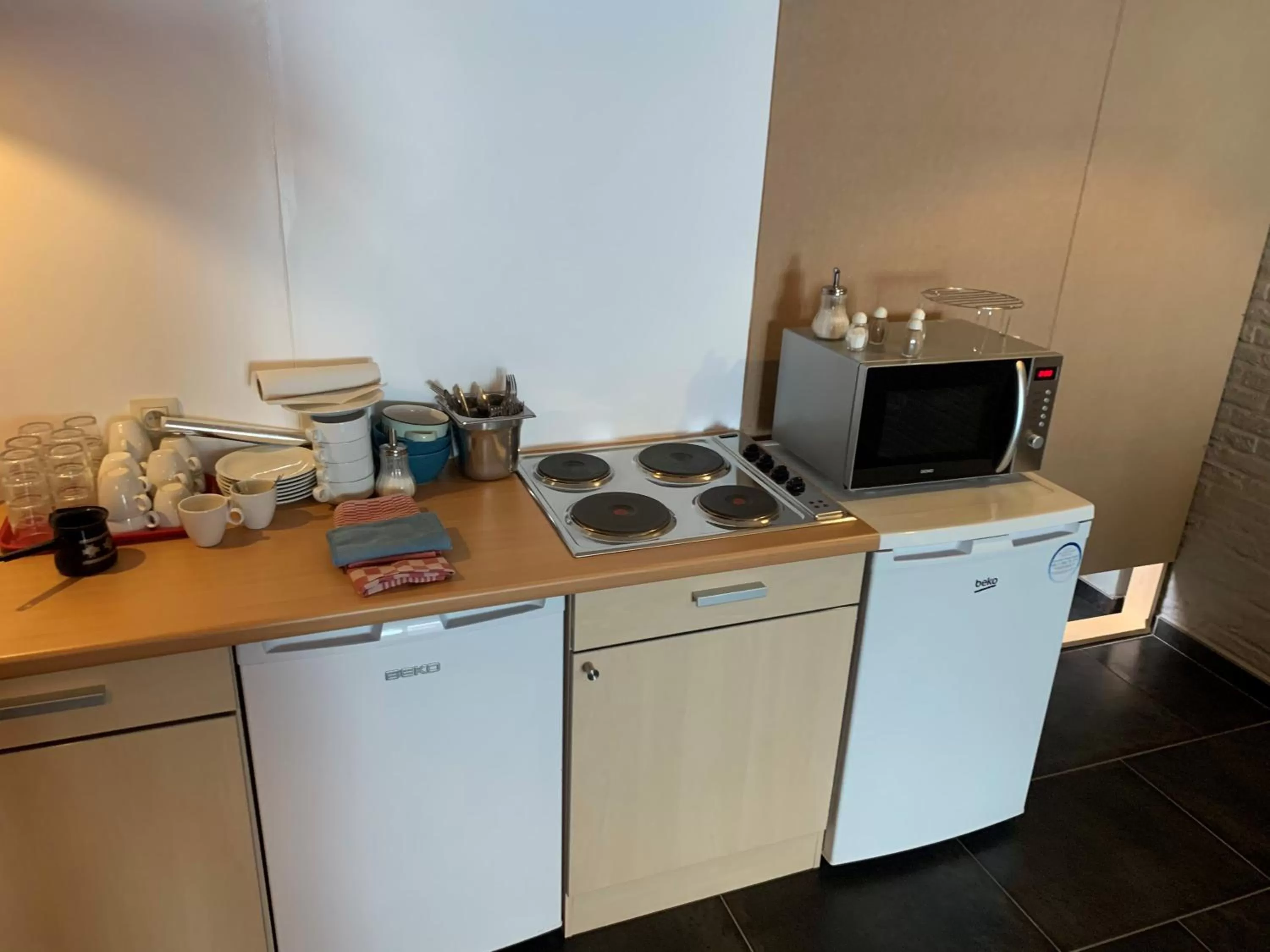 Communal kitchen, Kitchen/Kitchenette in Value Stay Menen