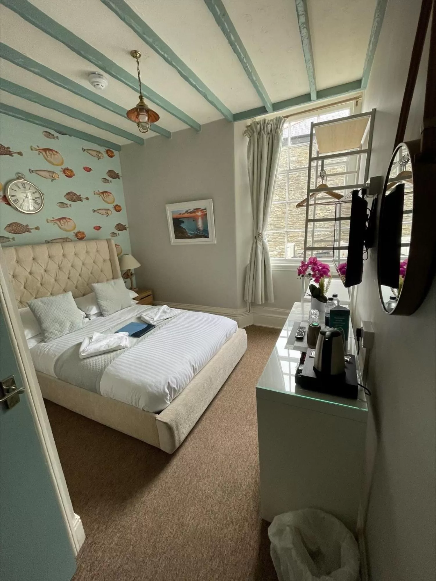 Bed in Molesworth Arms