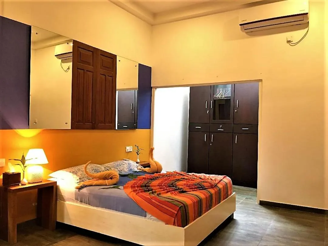 Bedroom, Bed in Gomez Place