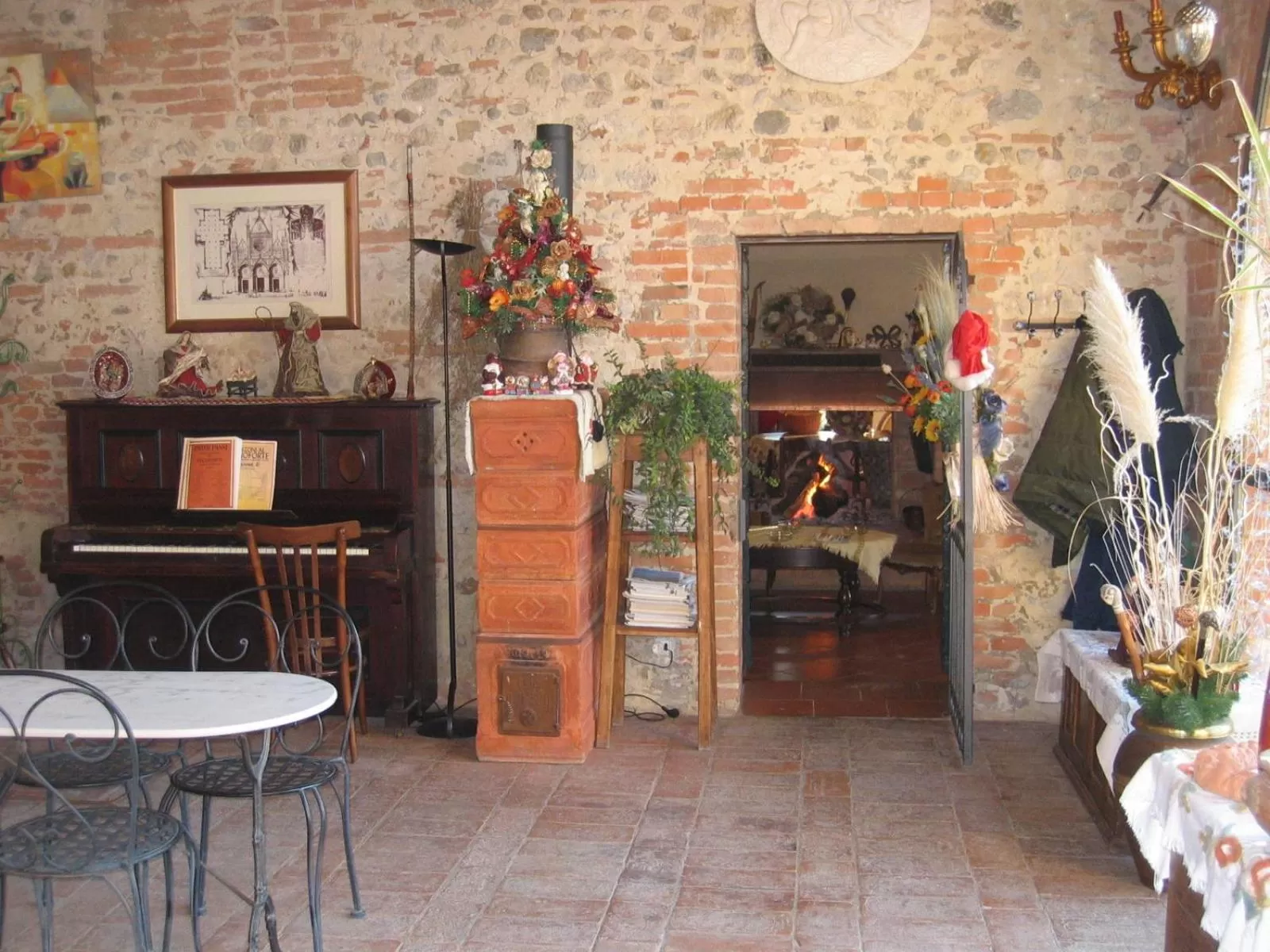 Decorative detail in Il Canto del Sole