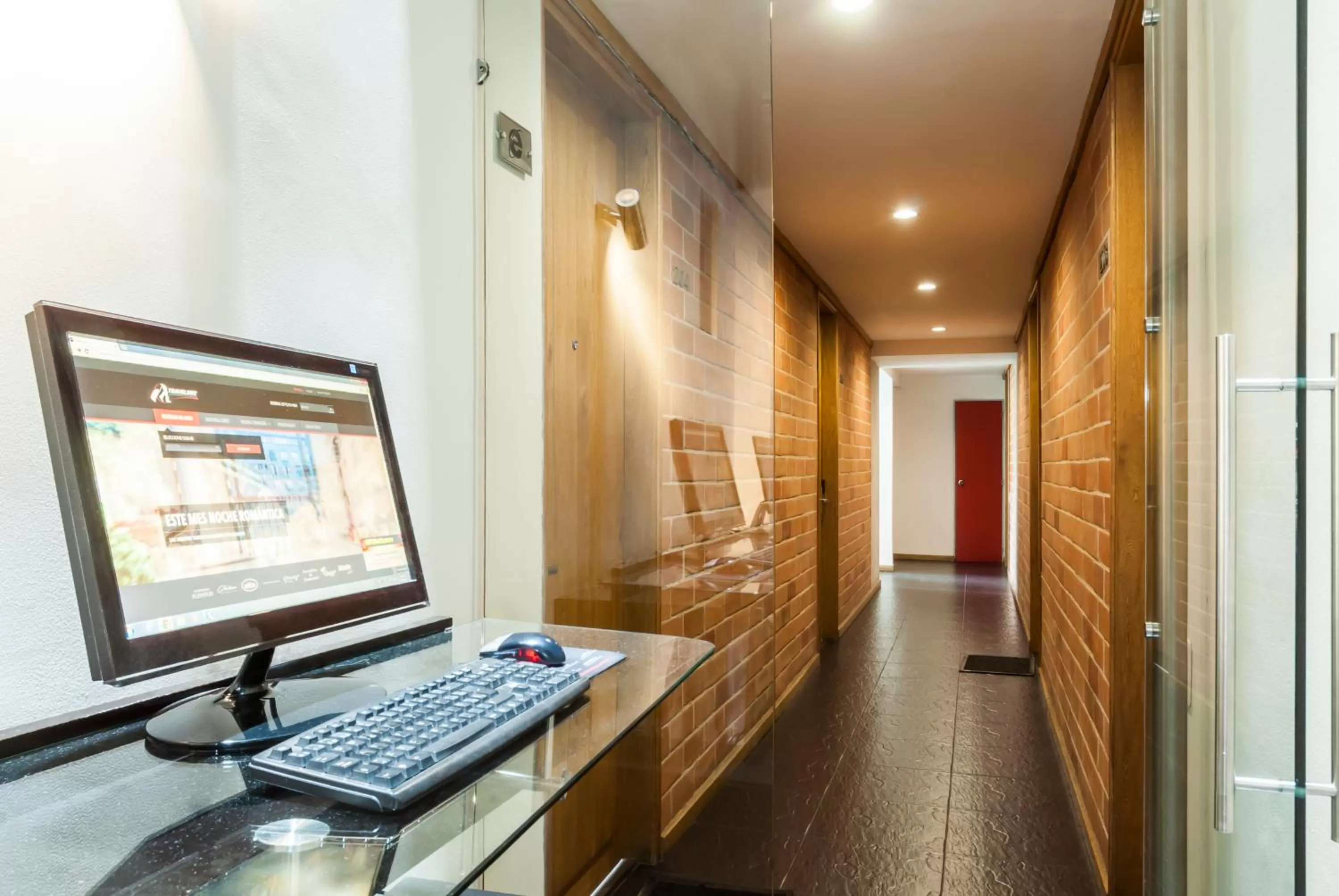 Business facilities in Travelers Orange Suites