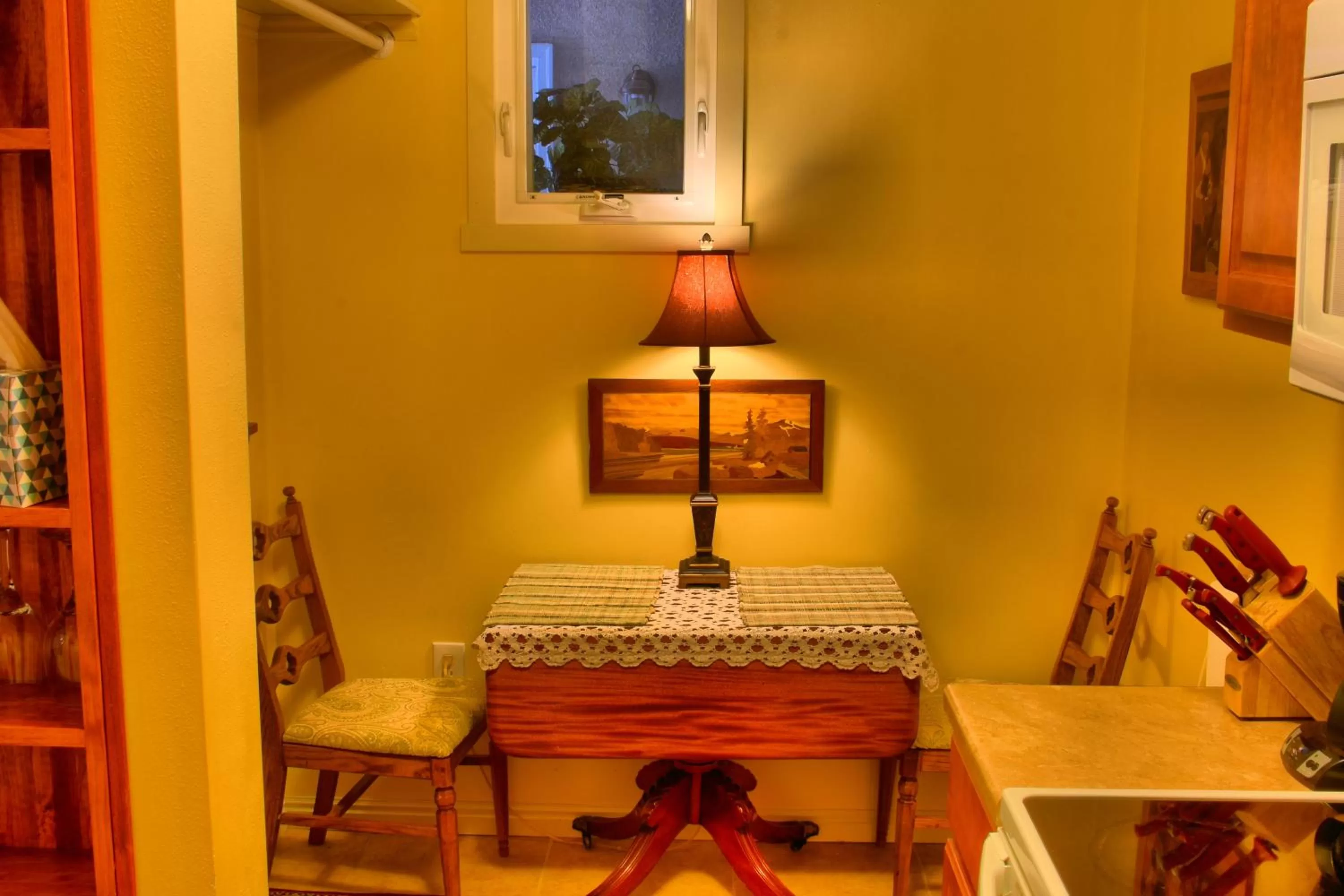 Decorative detail in Bard's Inn