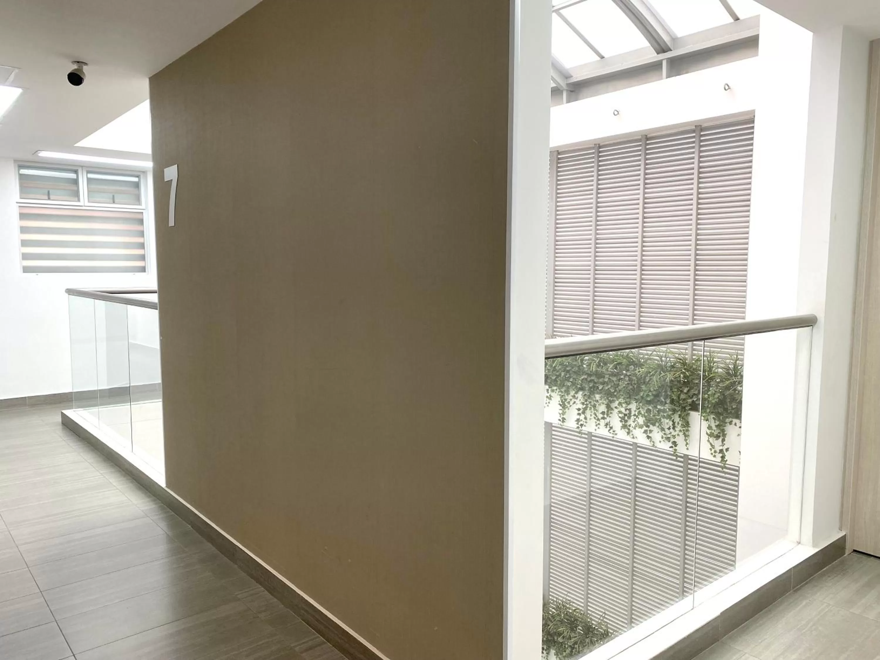 Area and facilities in Seven Inn Hotel