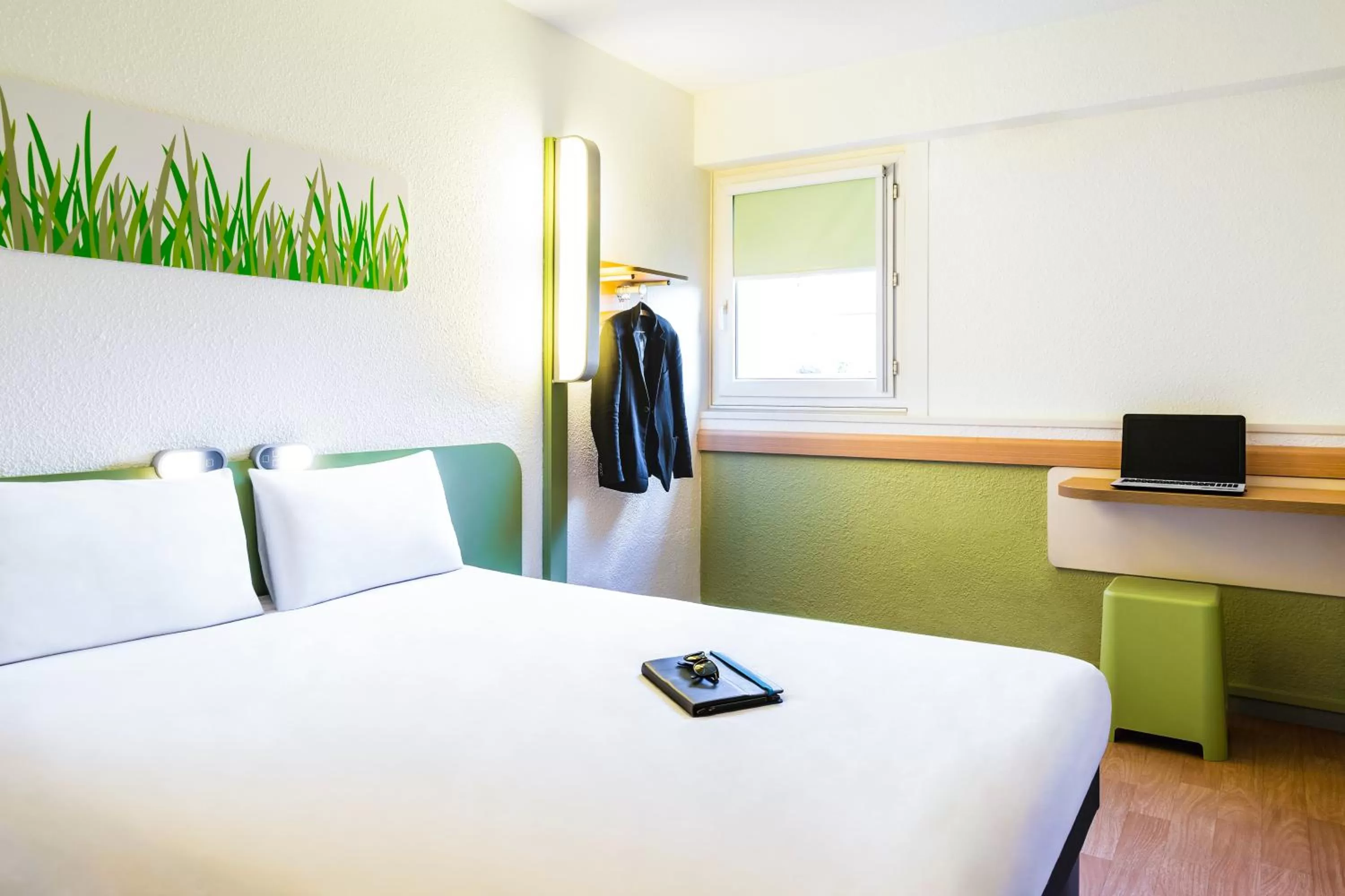 Bed in ibis budget Lyon Gerland