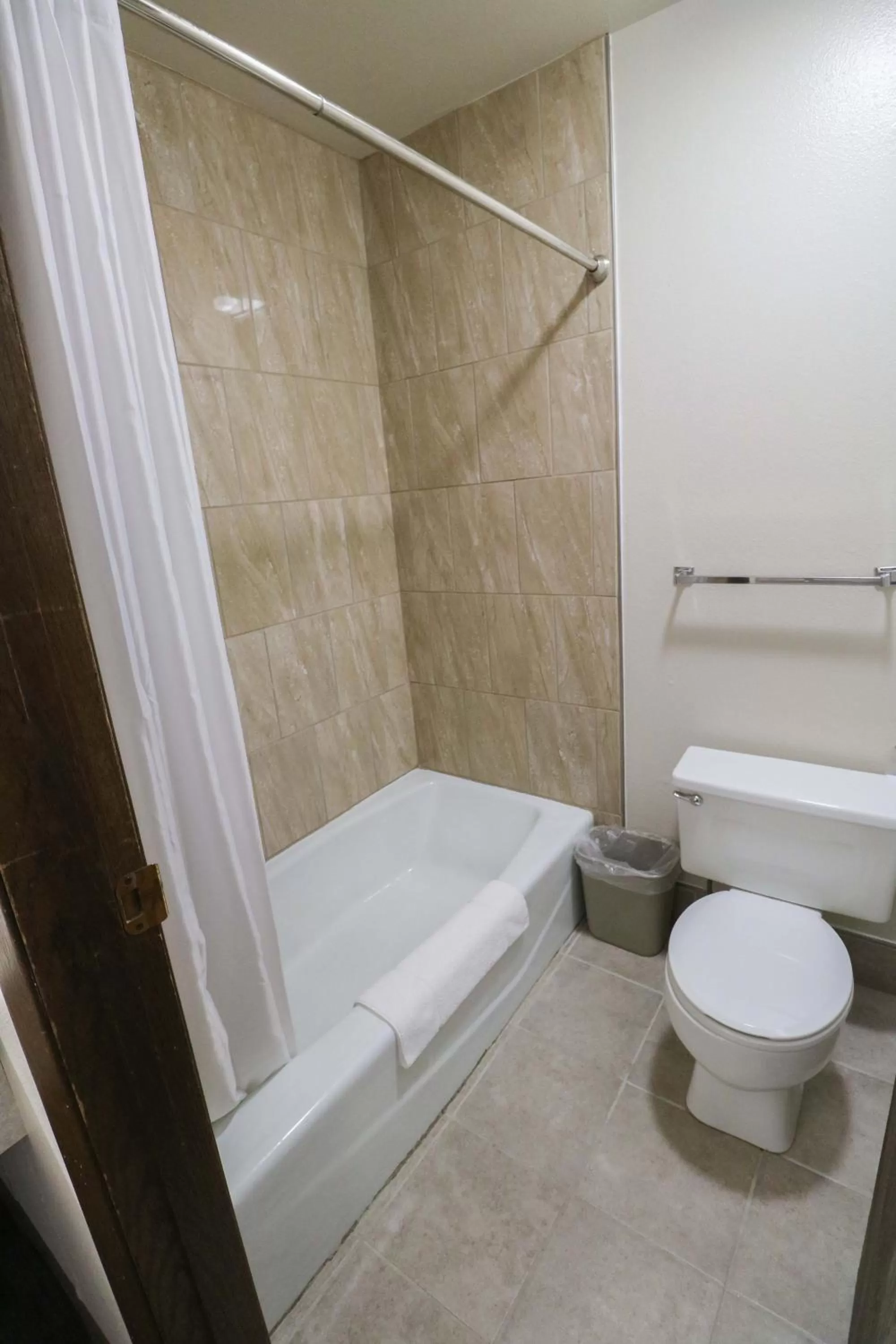 Bathroom in Bear Lodge Motel