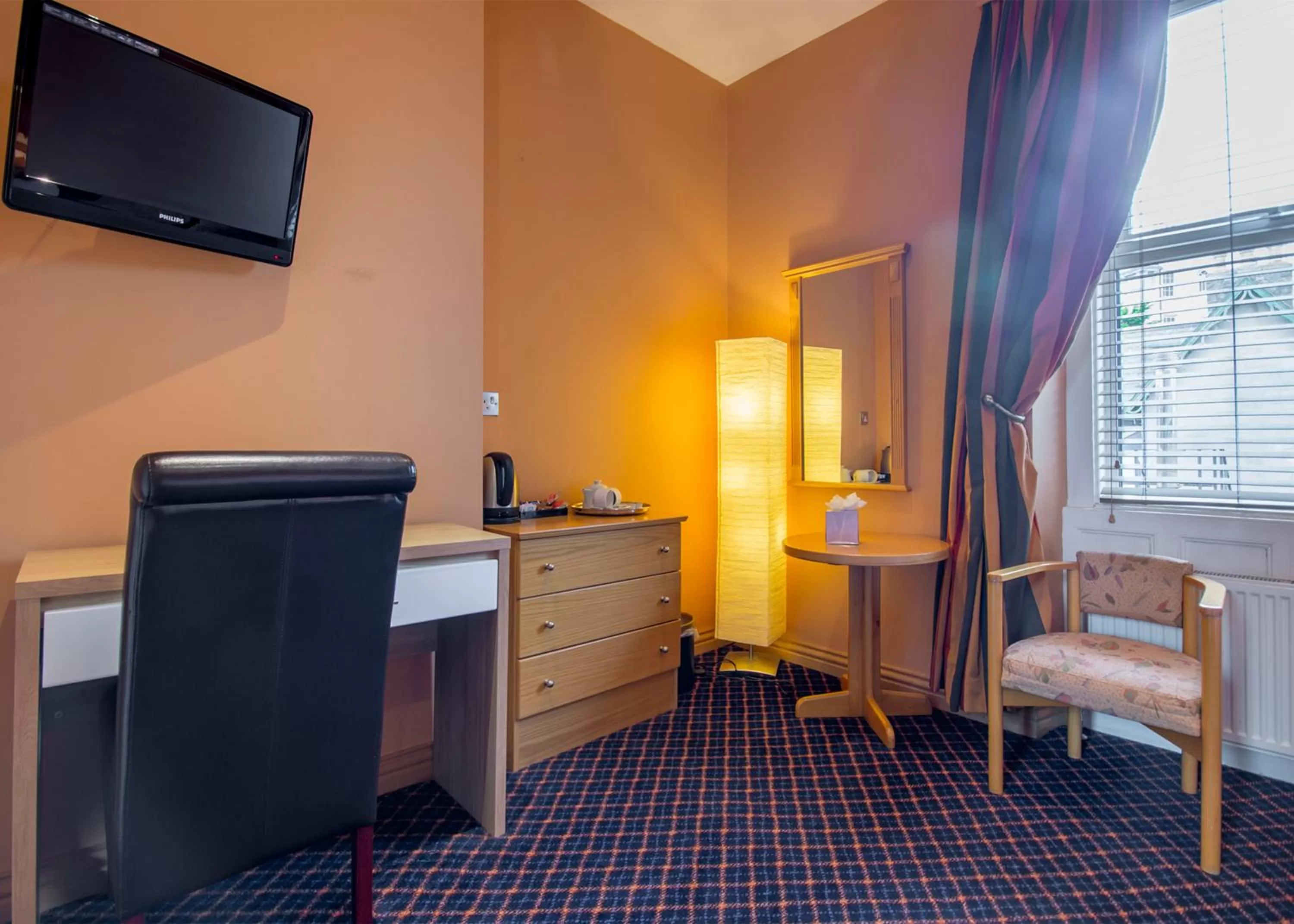 Bedroom in Smiths Hotel