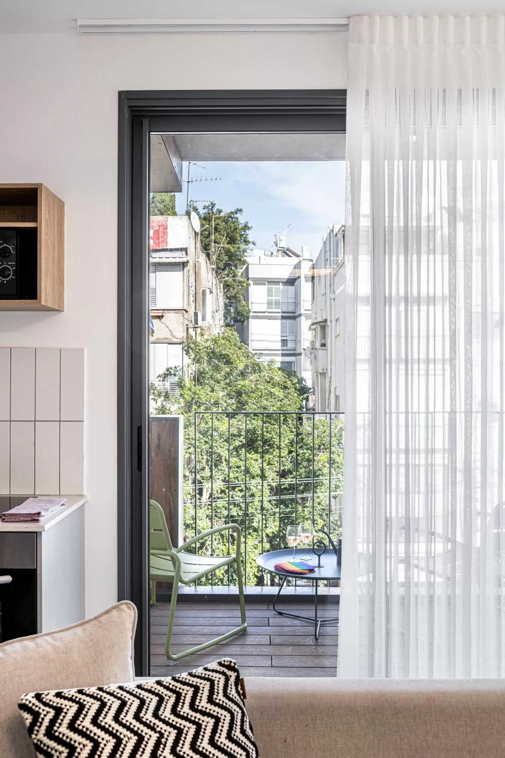 View (from property/room) in Mate GEORGE - By HOMY