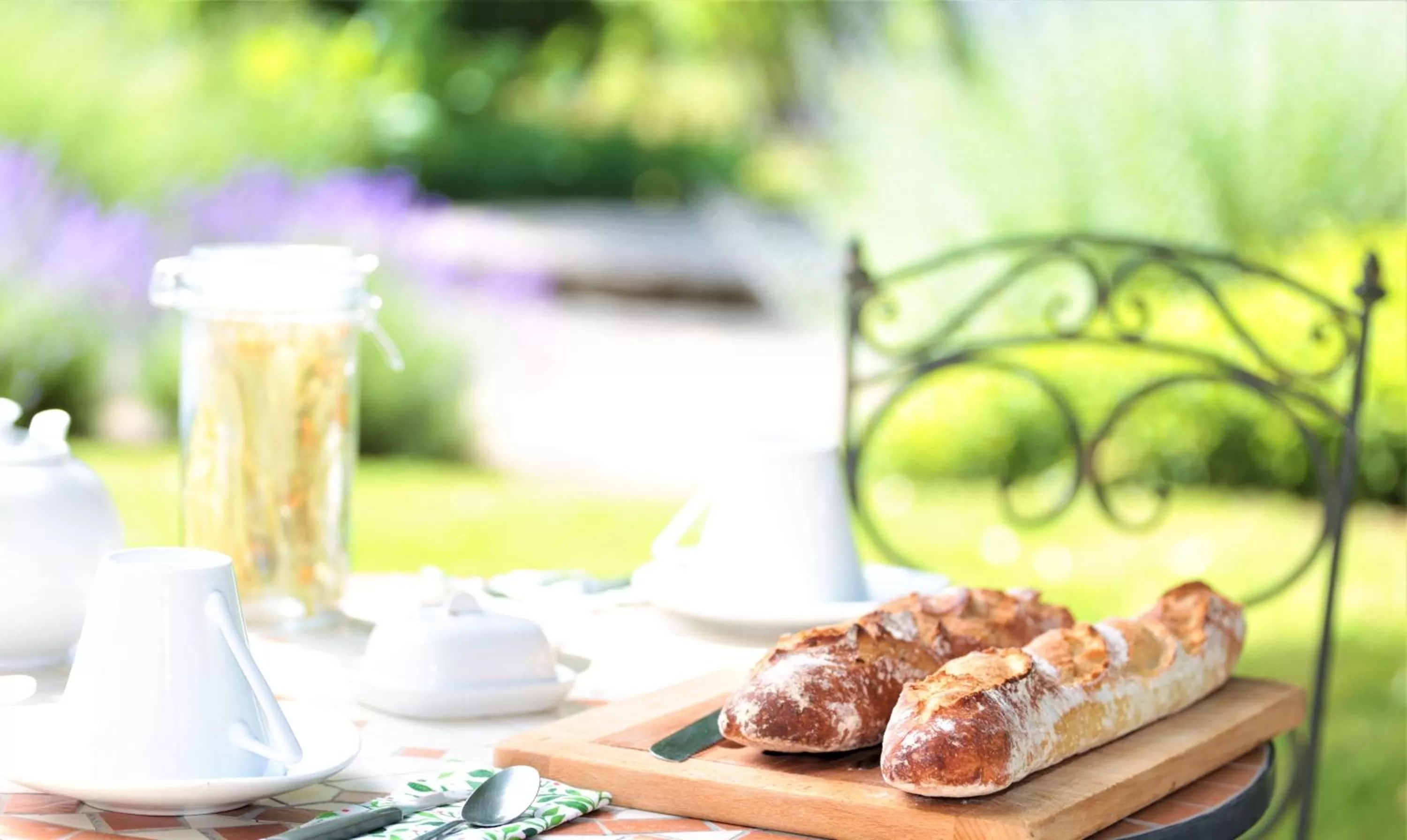 Breakfast in Au Do'Mayne des Bouilles - Spa & Piscine