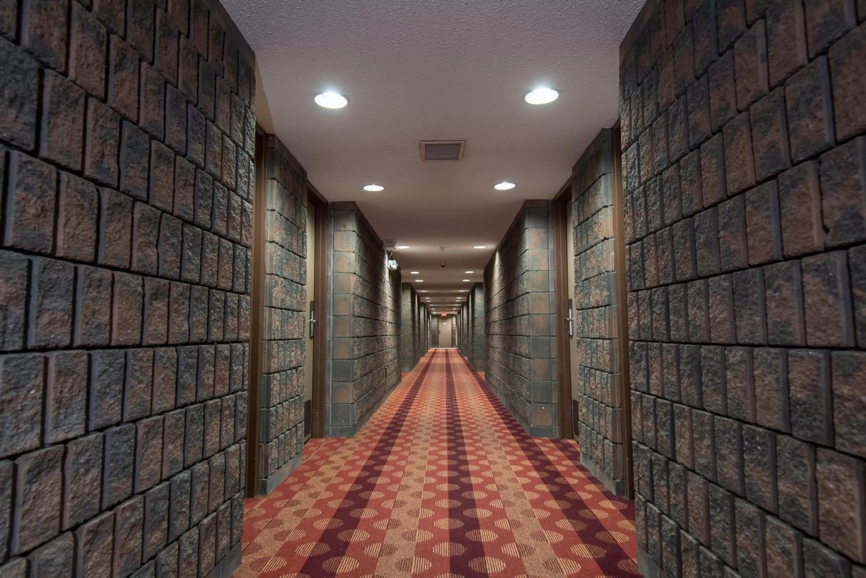 Area and facilities in Argyll Plaza Hotel