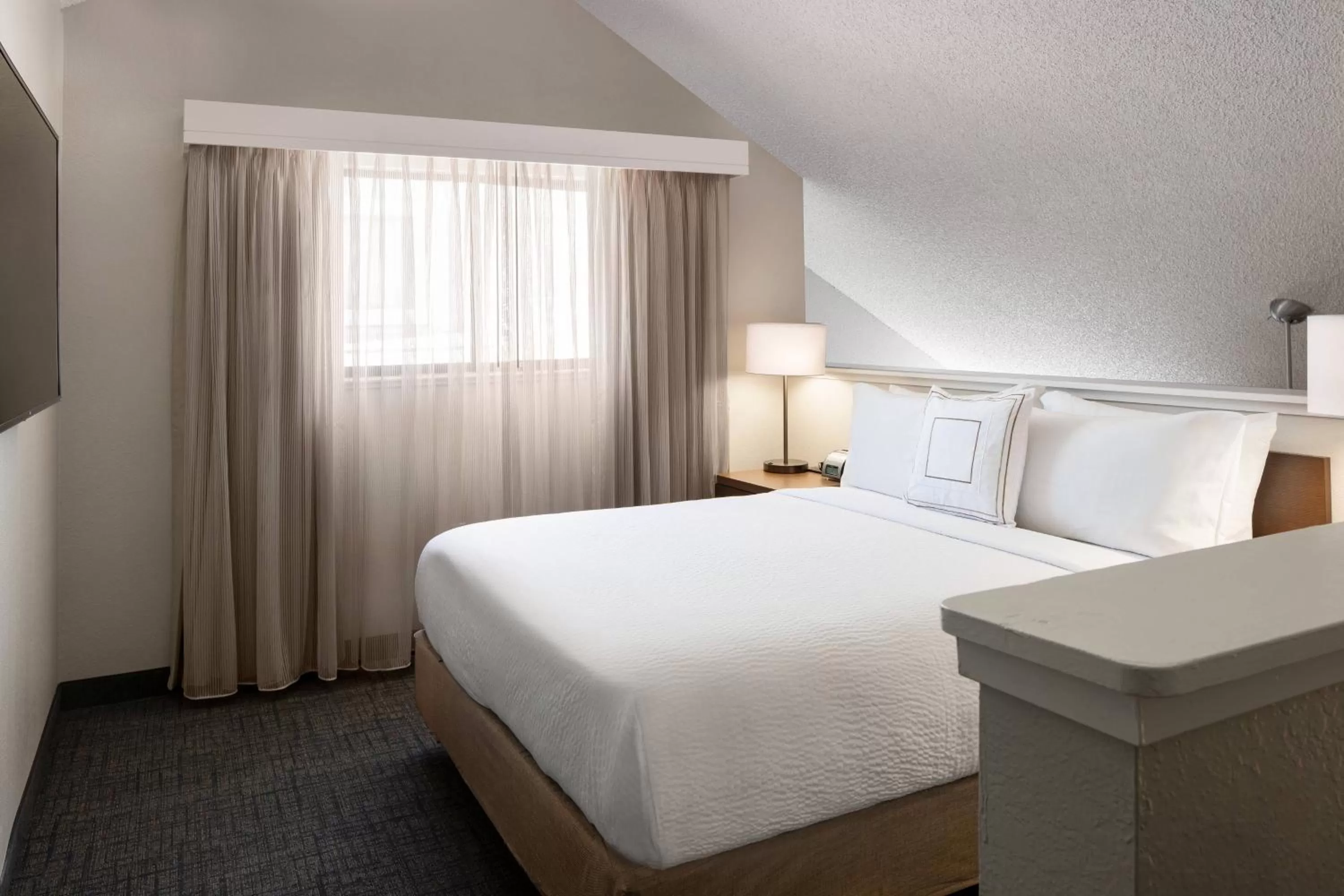 Bedroom, Bed in Residence Inn by Marriott Las Vegas Convention Center
