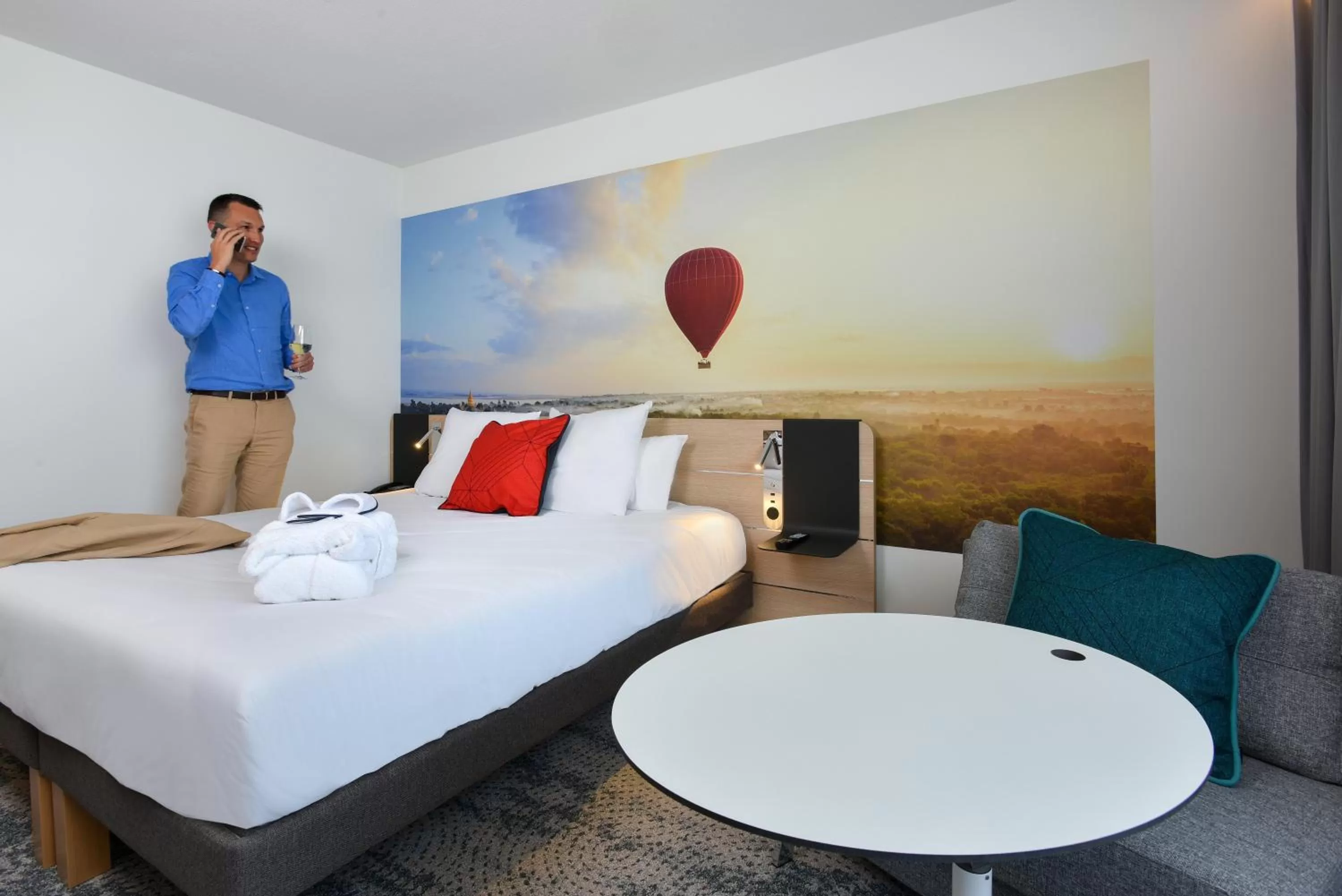 Photo of the whole room, Bed in Novotel Wavre Brussels East