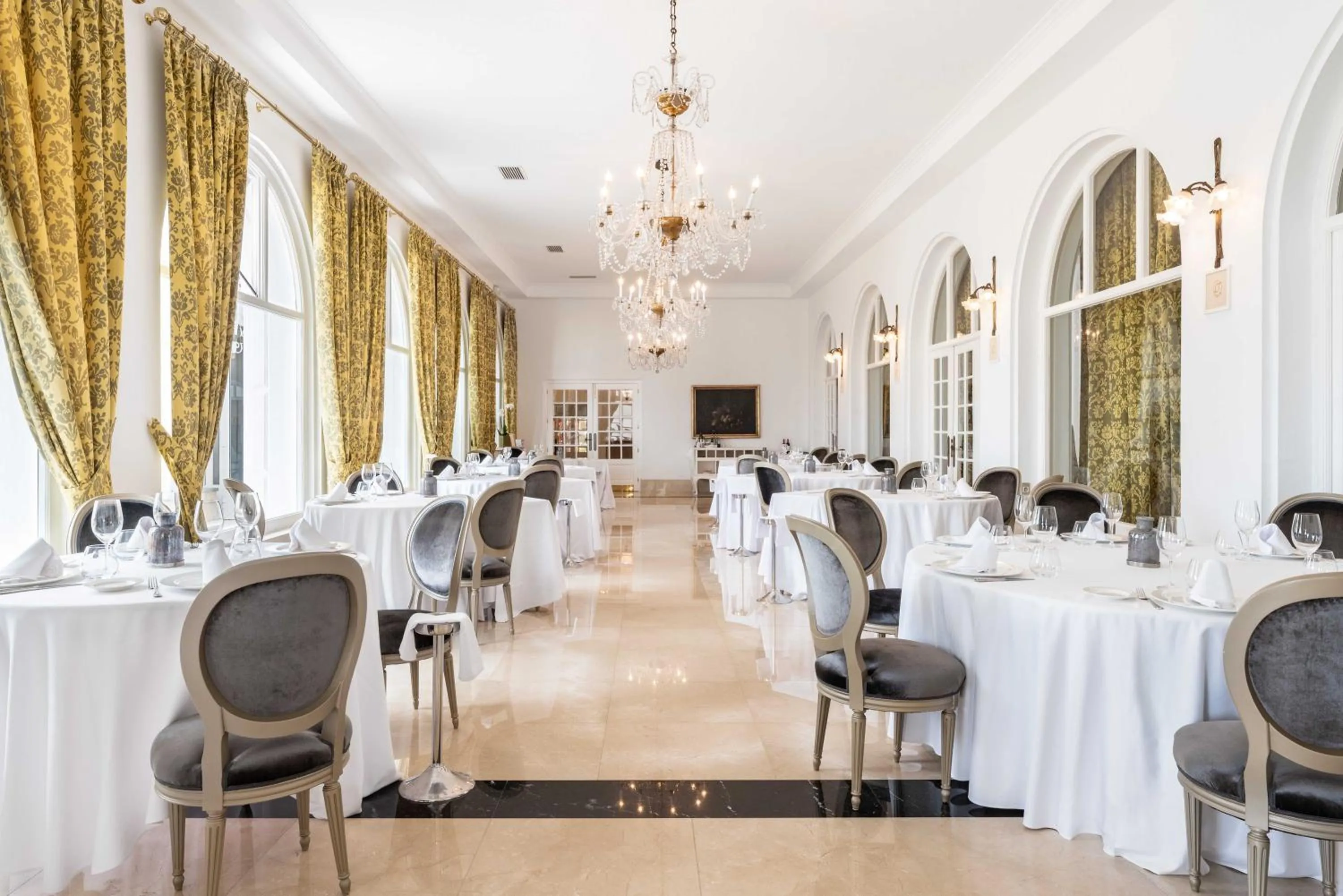 Restaurant/places to eat in Eurostars Gran Hotel La Toja