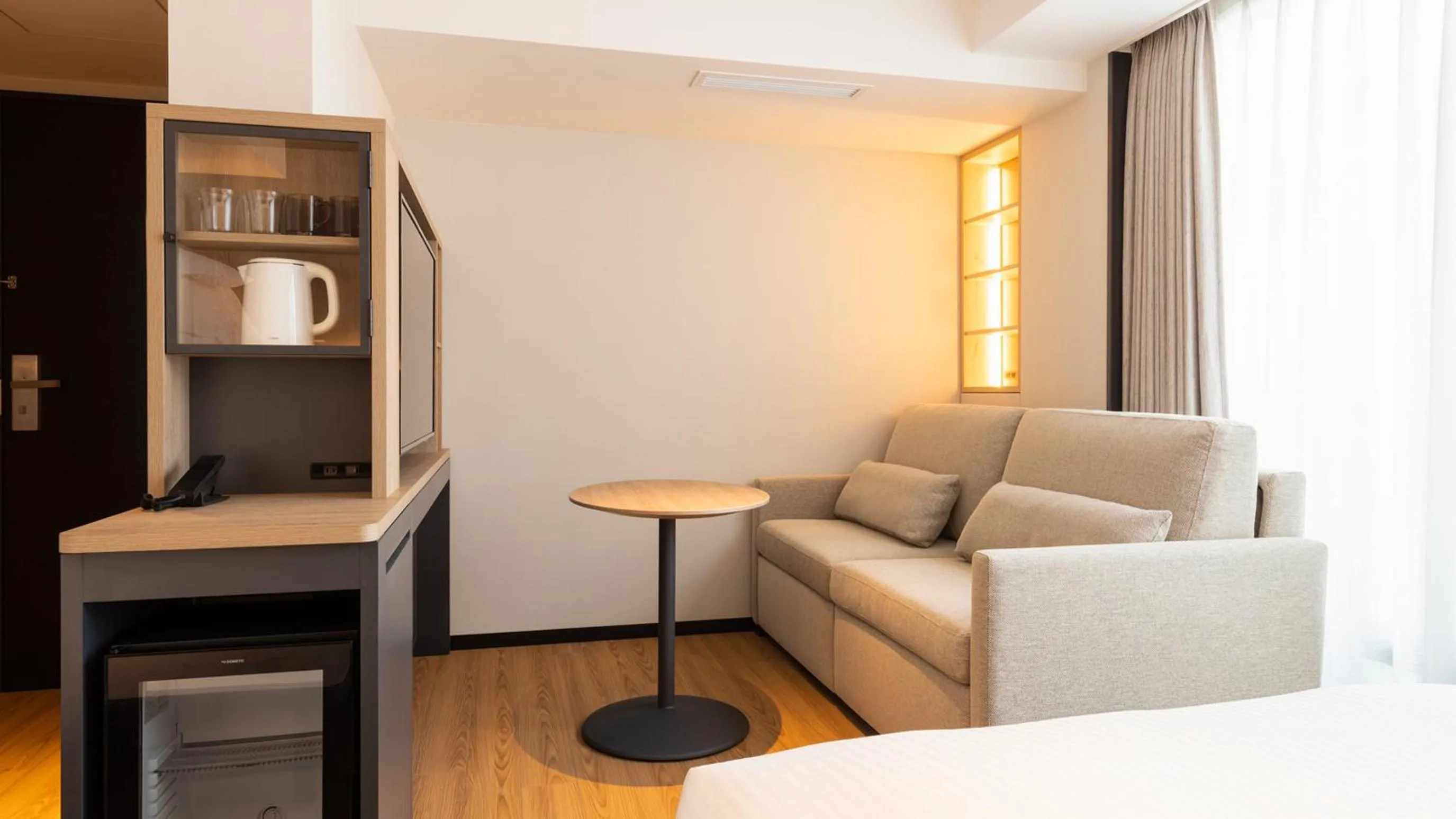 JR-East Hotel Mets Yokohama