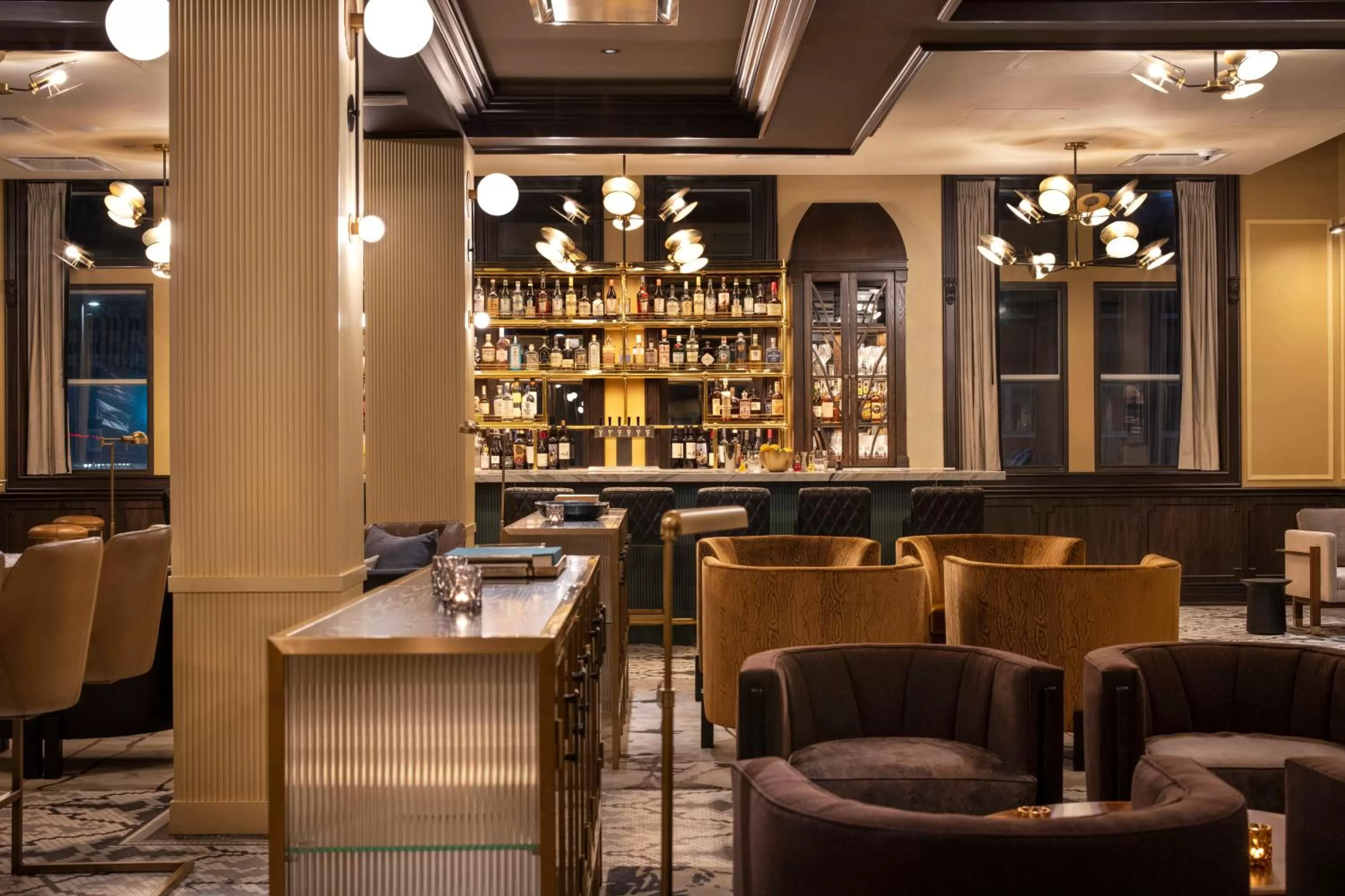 Lounge or bar in Kimpton Cottonwood Hotel by IHG