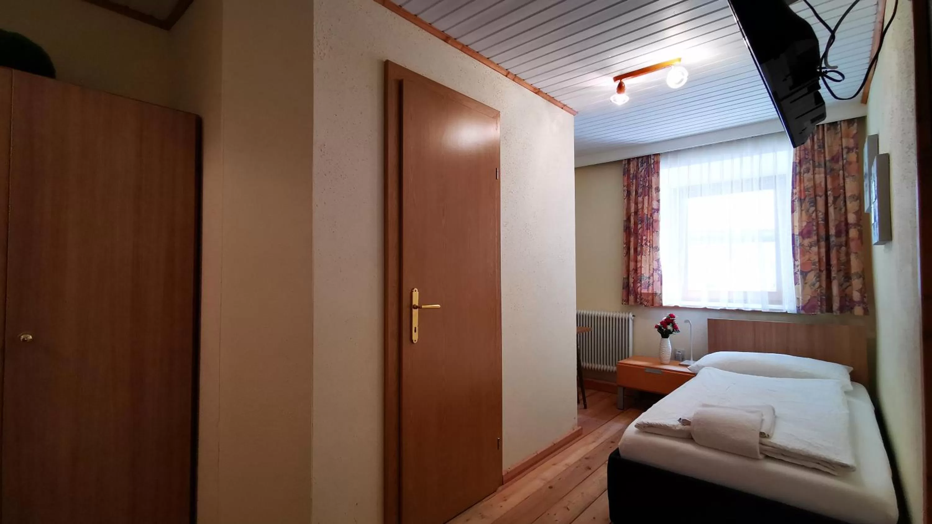 Bed in Gasthof Geronimo