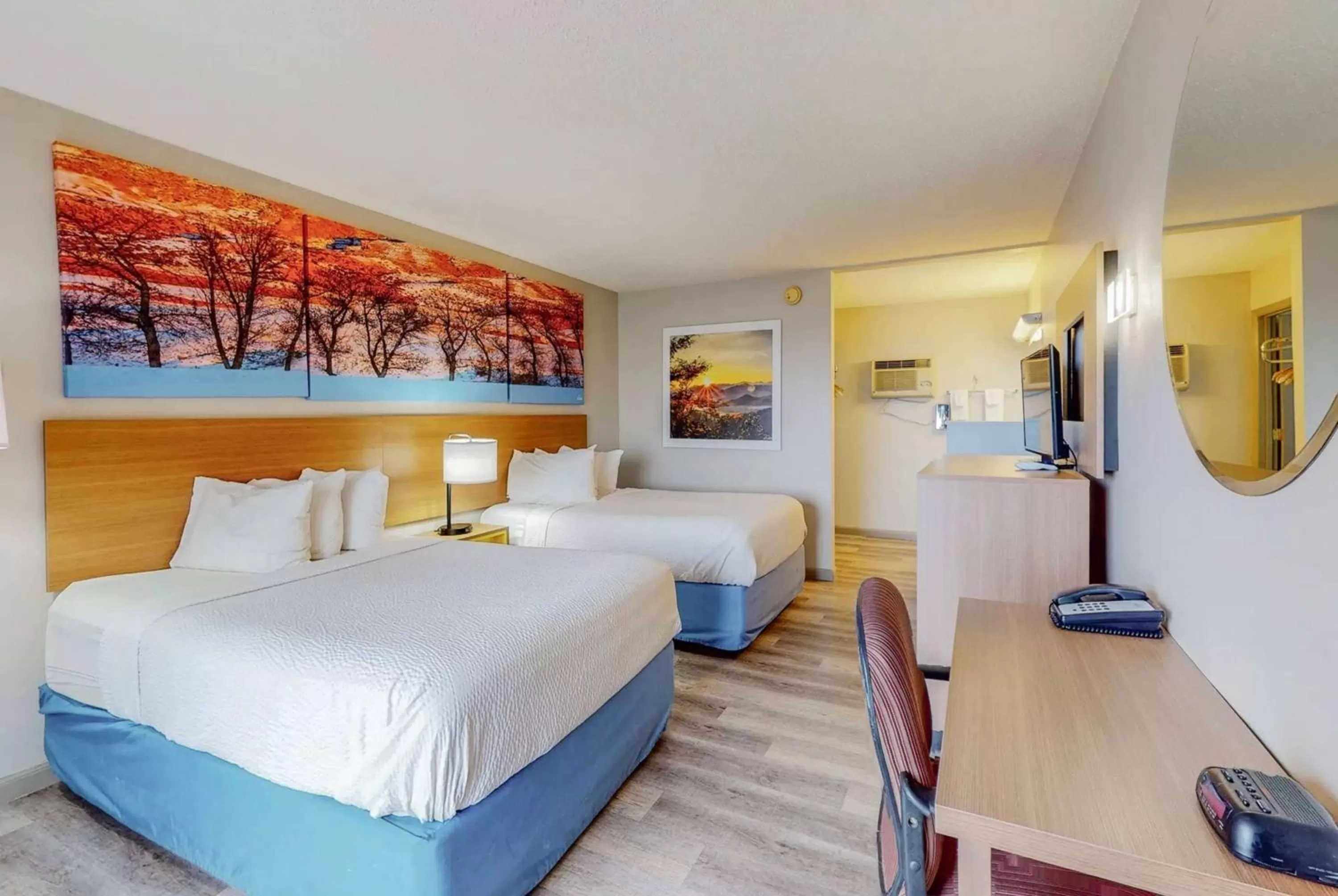 Photo of the whole room, Bed in Days Inn by Wyndham Socorro