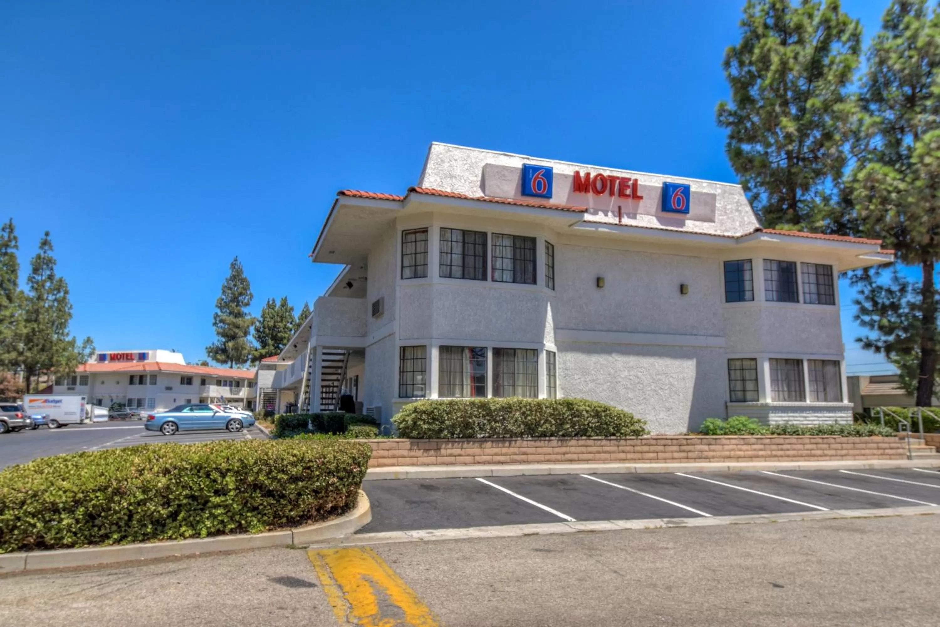 Facade/entrance in Motel 6-San Dimas, CA - Los Angeles