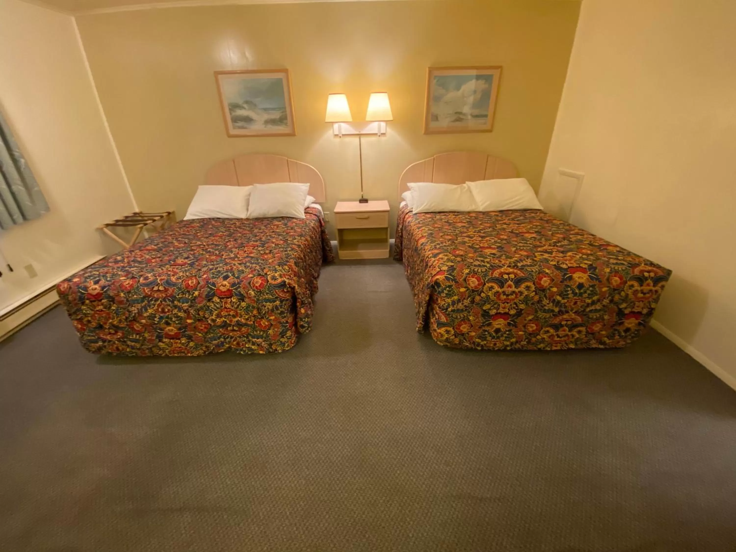 Bed in Birchwood inn