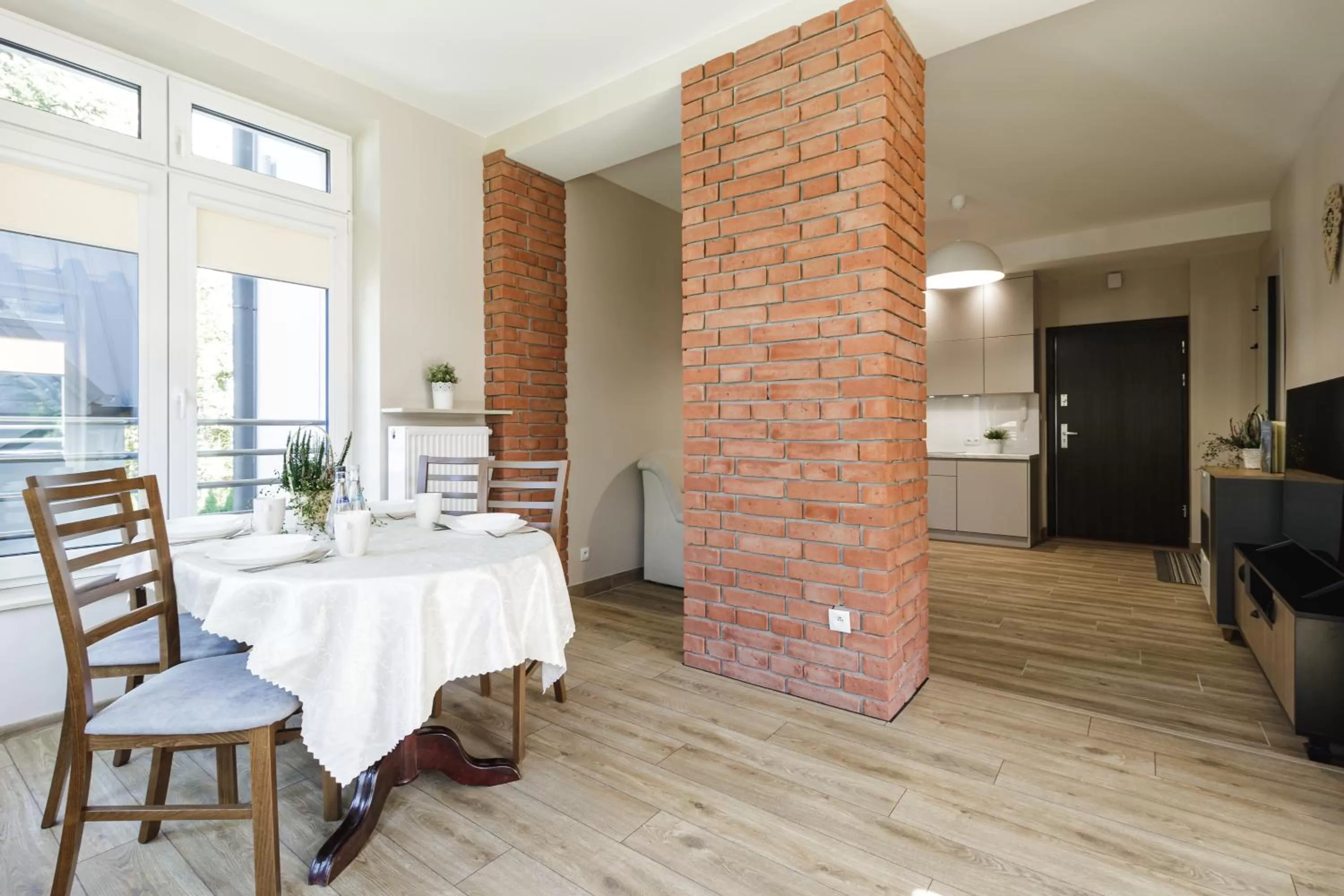 Kitchen or kitchenette, Restaurant/Places to Eat in Jagiellońska Residence