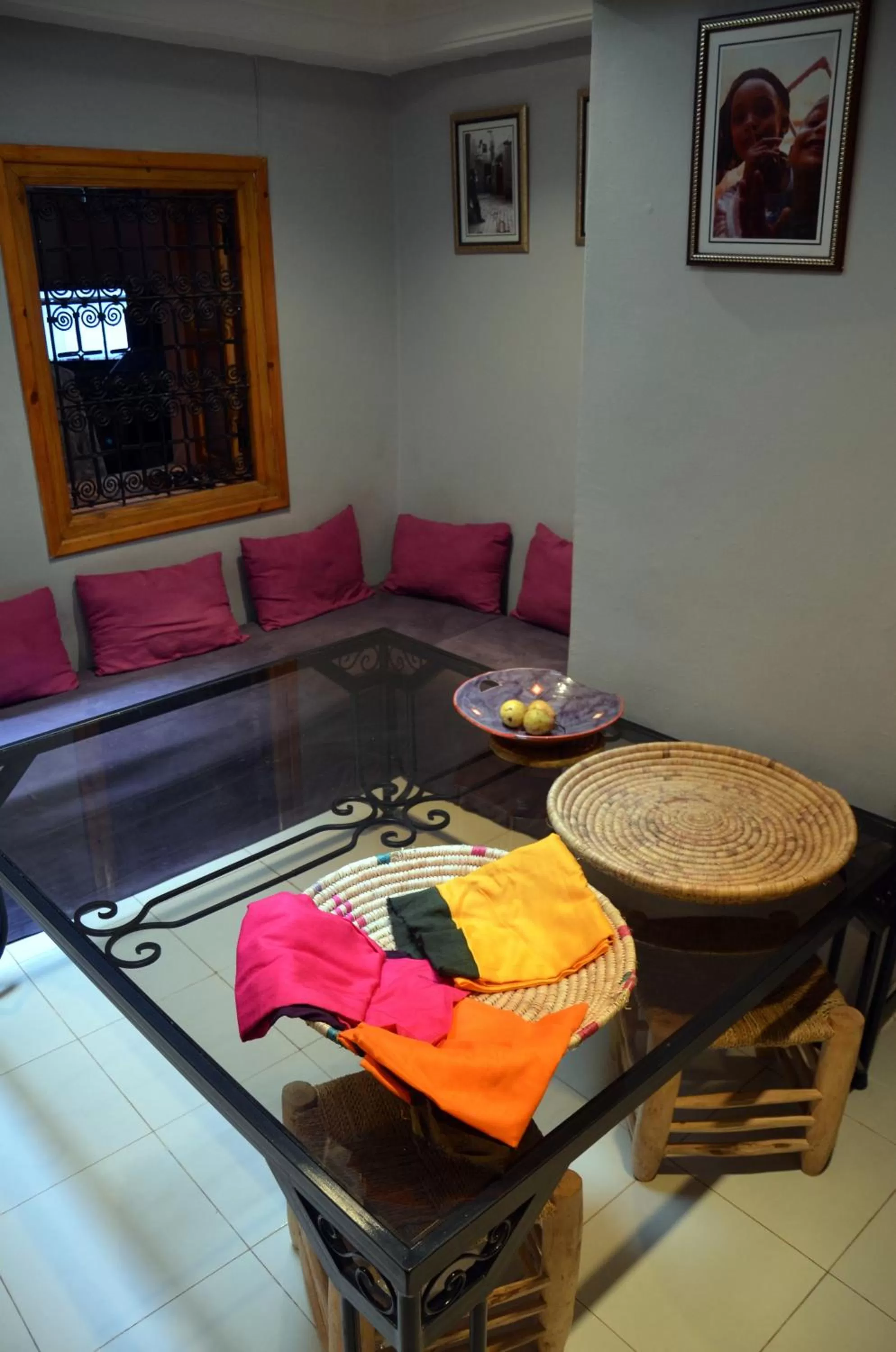 Communal lounge/ TV room in Maison d'hôtes Dar El Nath