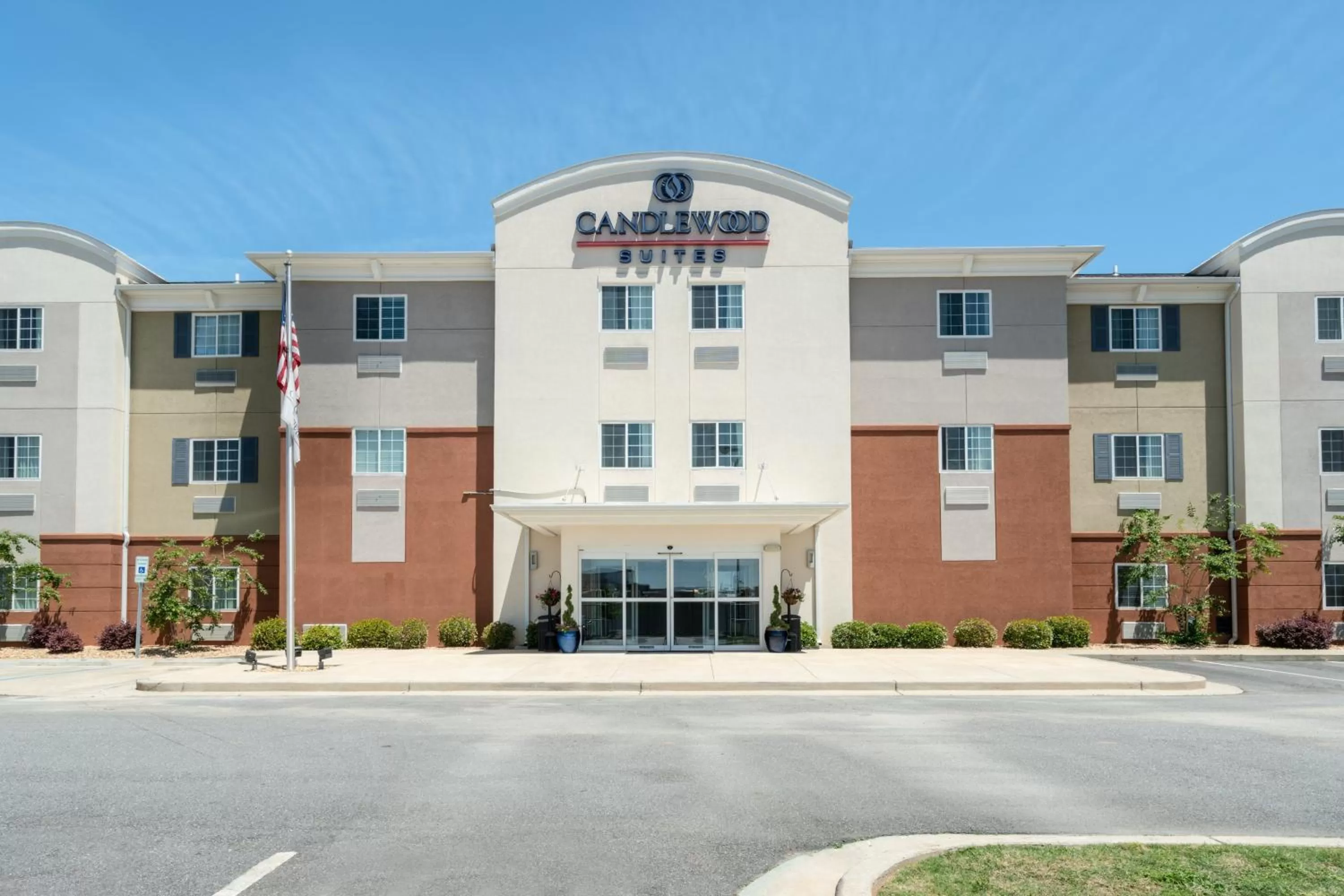 Property building in Candlewood Suites Auburn by IHG
