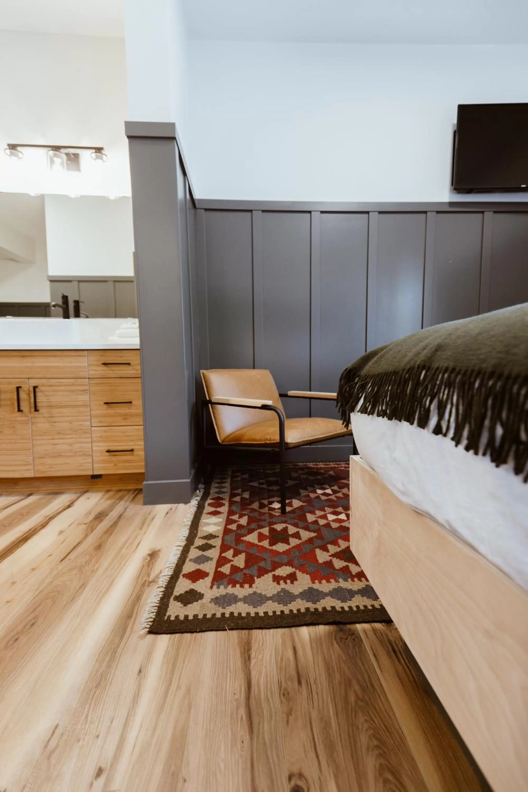 The Flying Steamshovel Inn