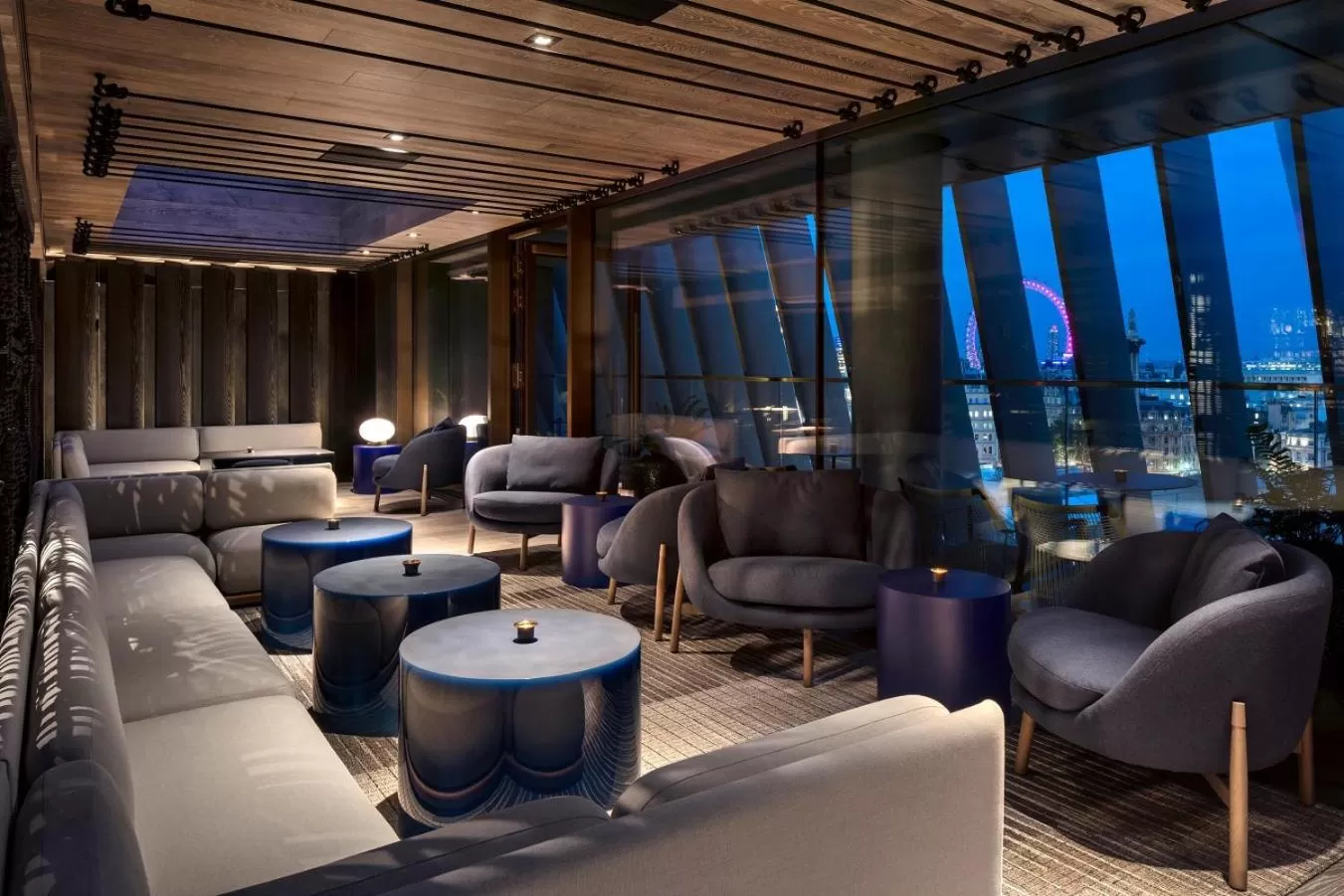 Restaurant/places to eat in The Londoner