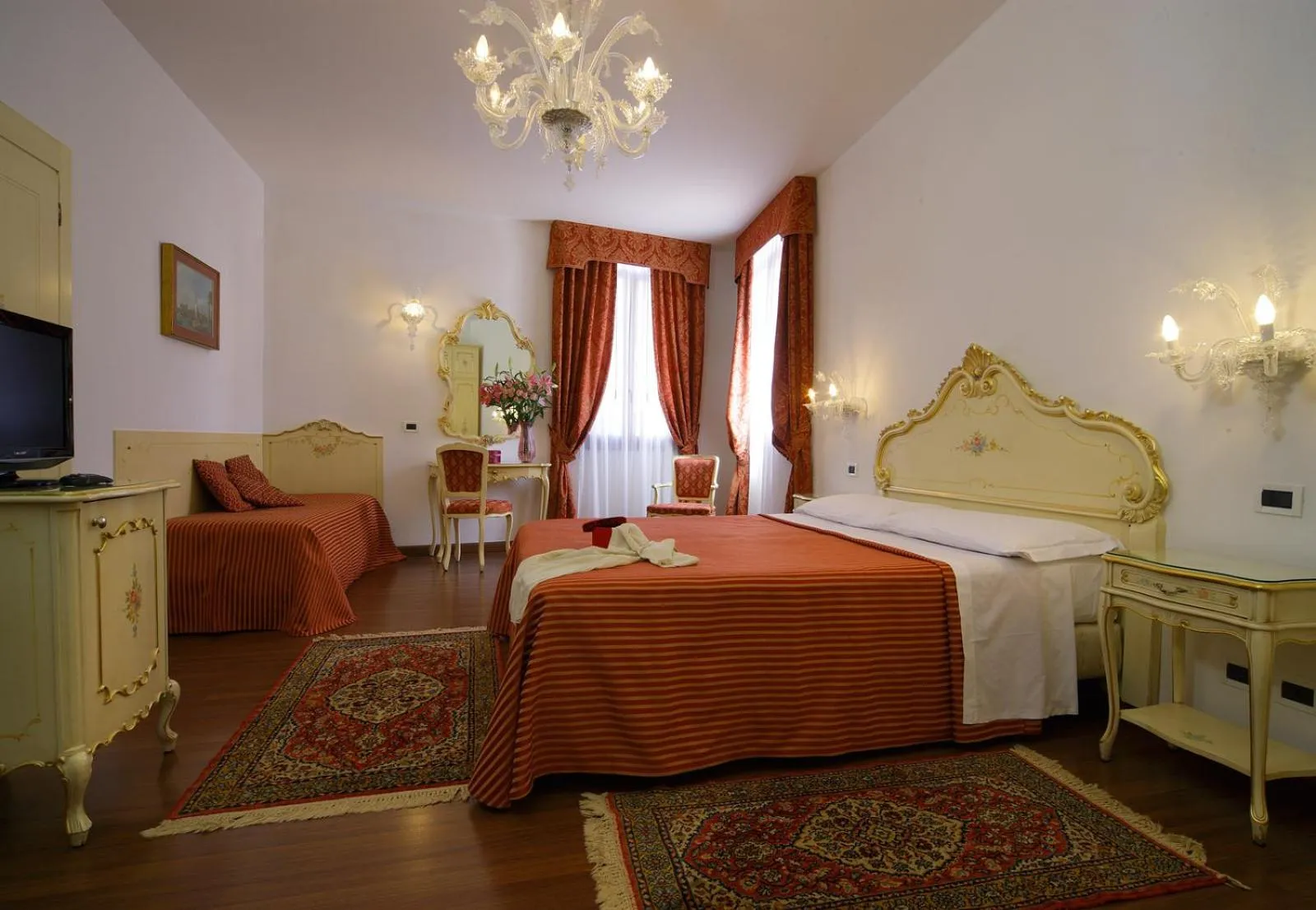 Photo of the whole room, Bed in Hotel La Residenza