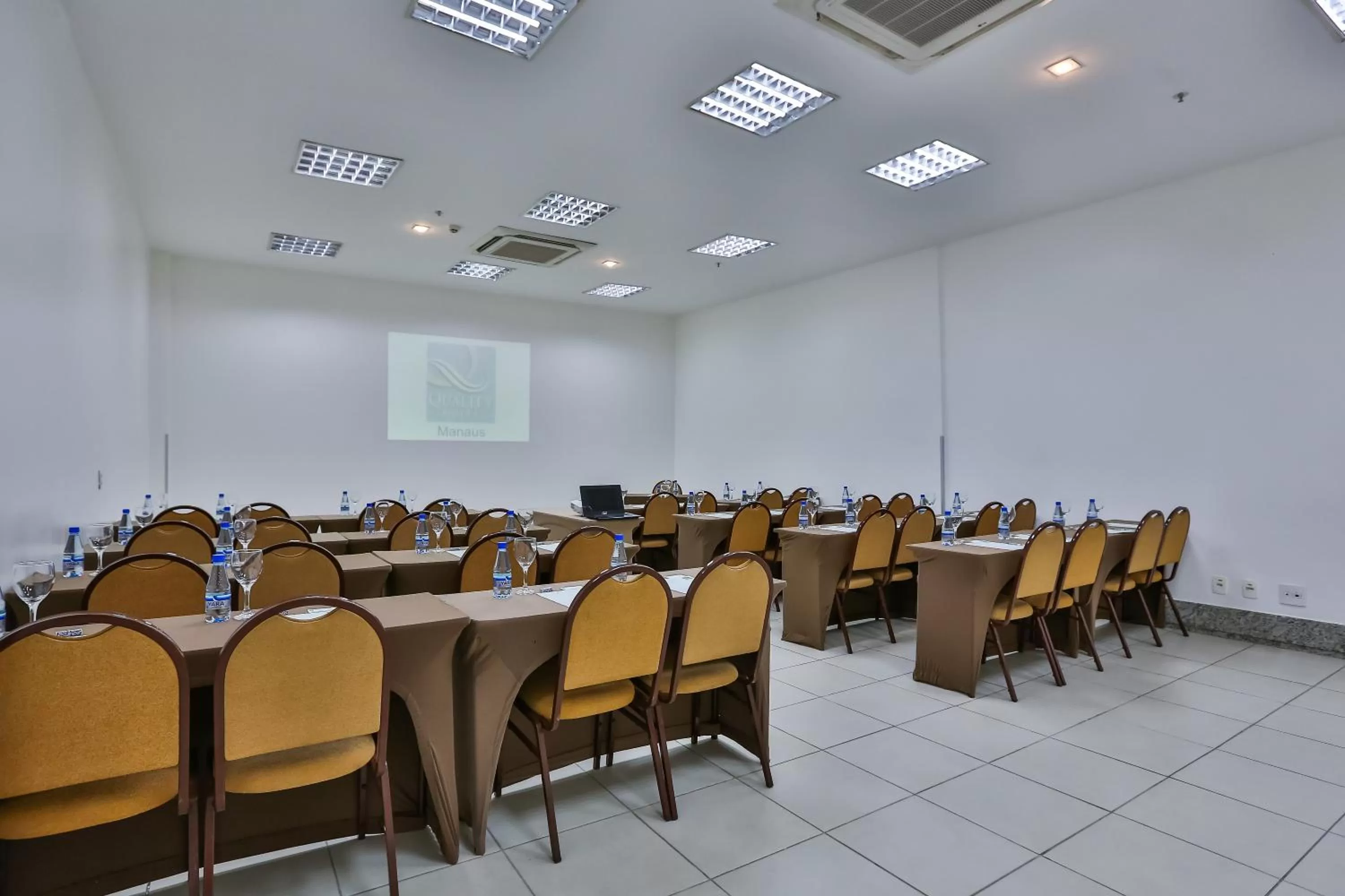 Business facilities in Quality Hotel Manaus