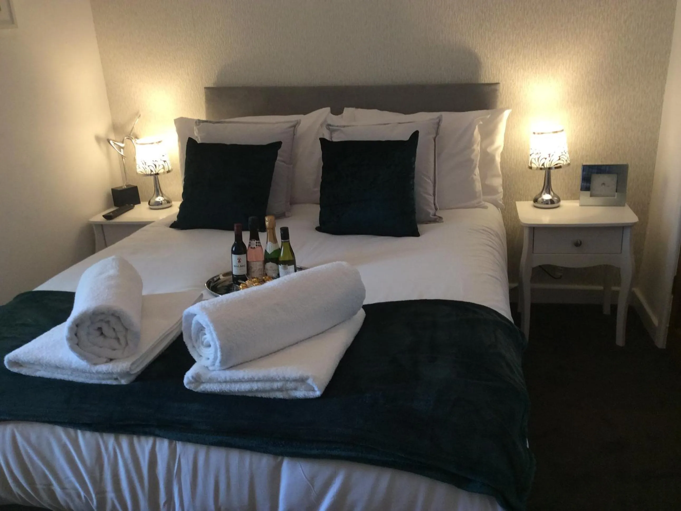 Bedroom in Inn Cardiff