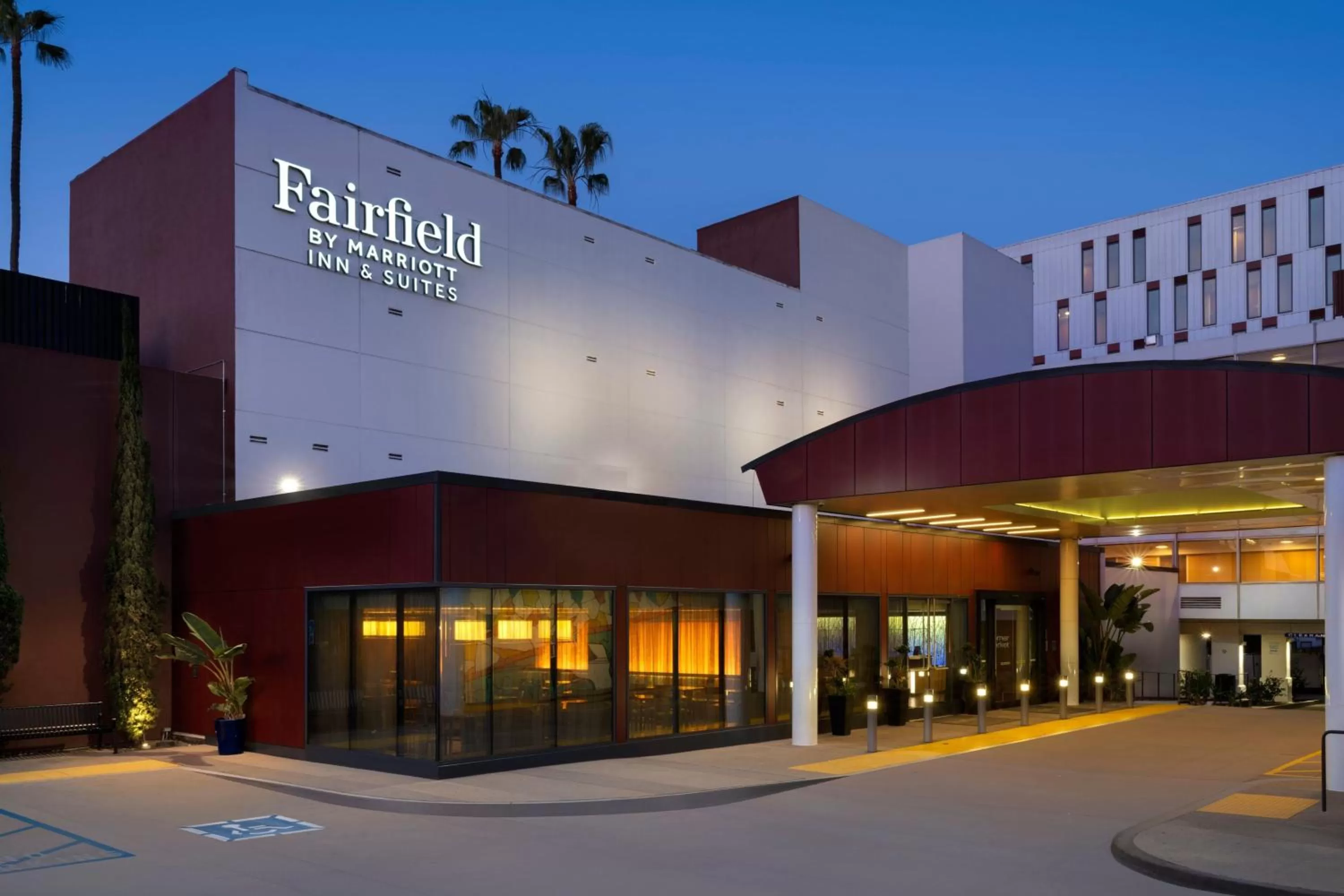 Property building in Fairfield Inn & Suites by Marriott Los Angeles LAX/El Segundo