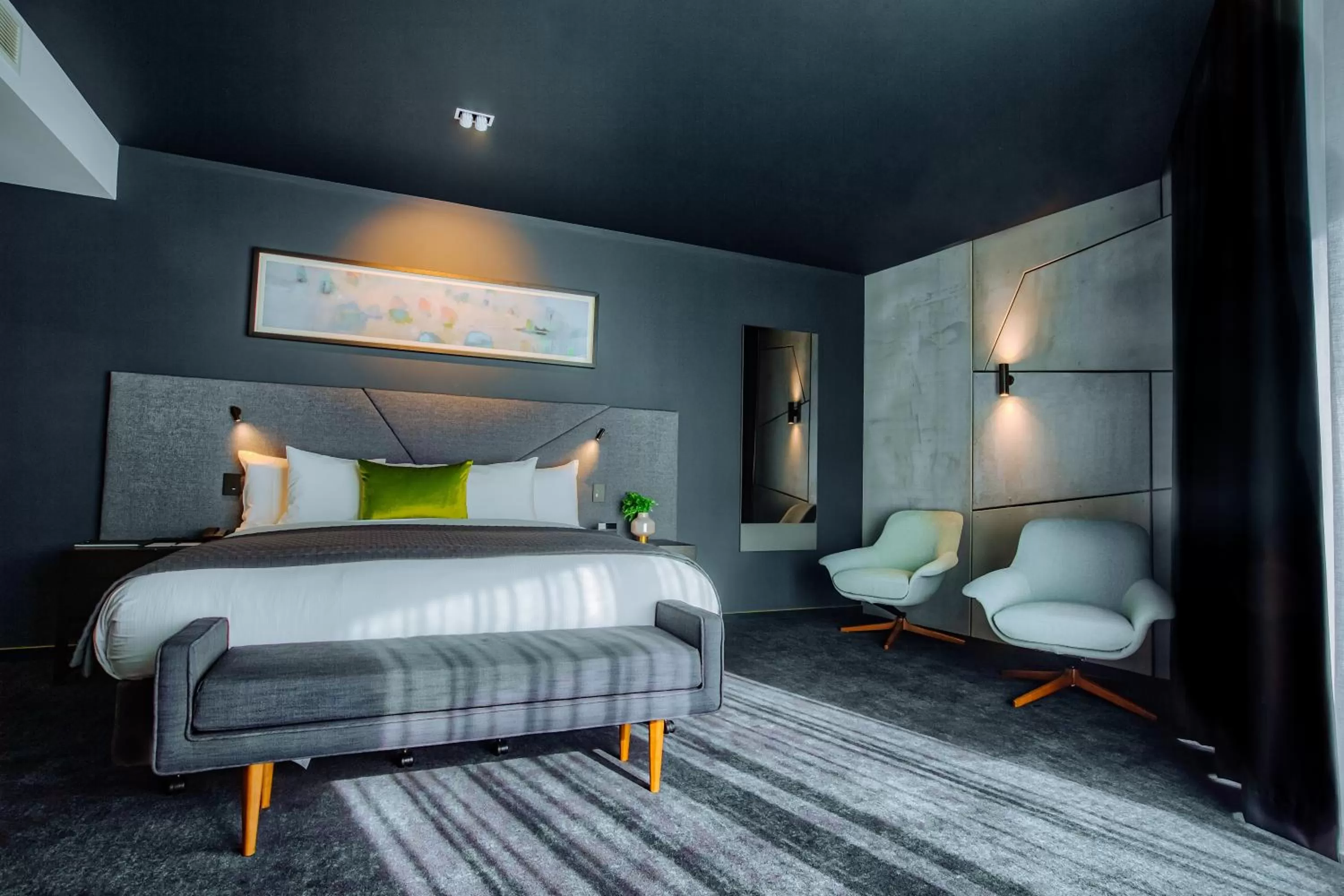 Bedroom, Bed in Eatons Hill Hotel