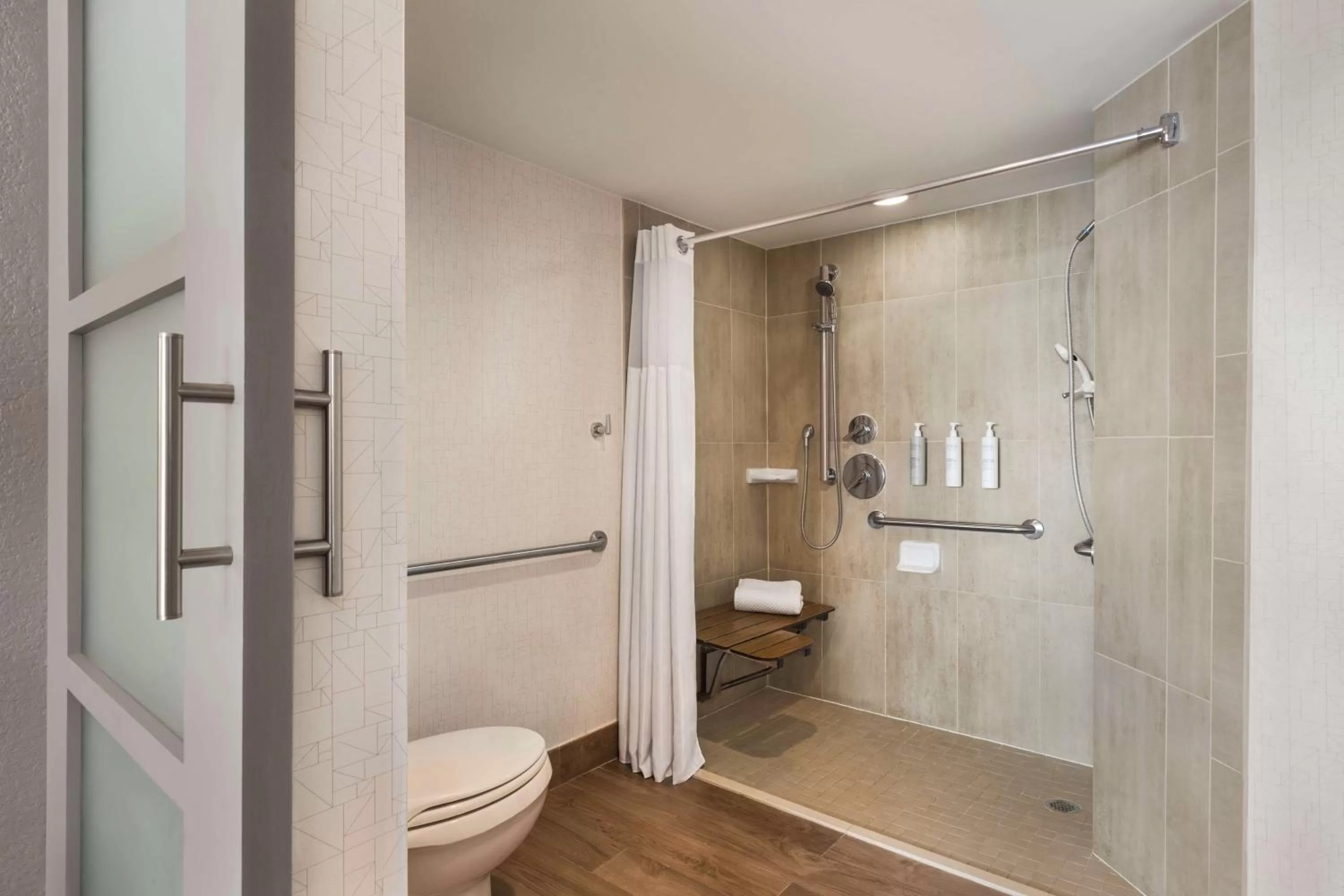 Bathroom in Embassy Suites by Hilton Miami International Airport