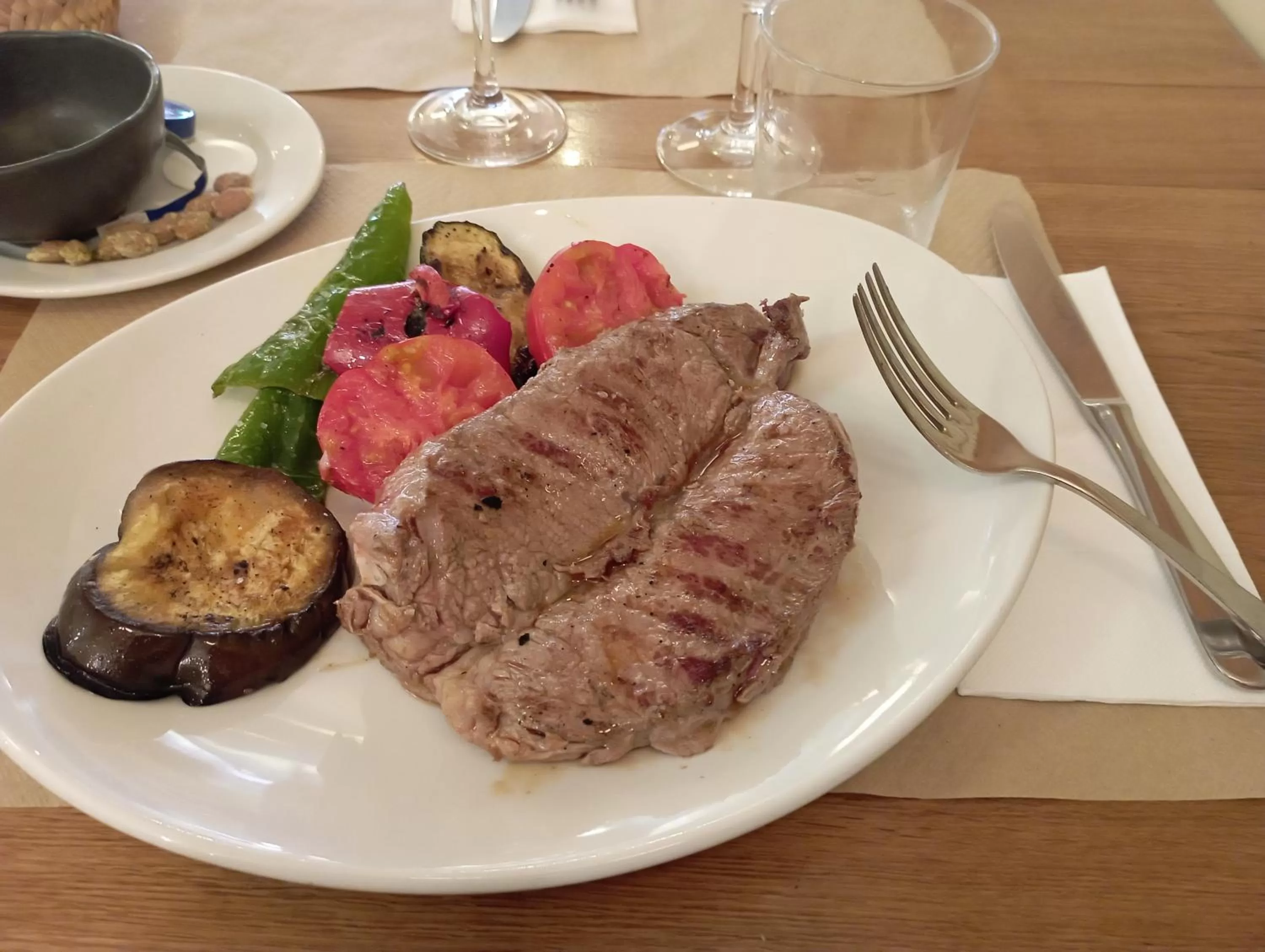 Restaurant/places to eat in Moderno