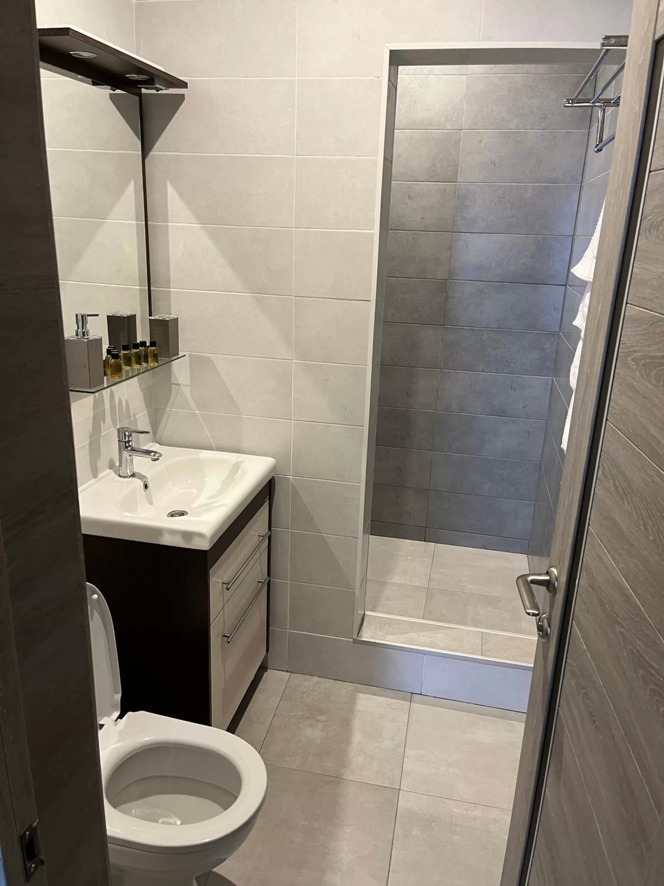 Bathroom in Elite Hotel