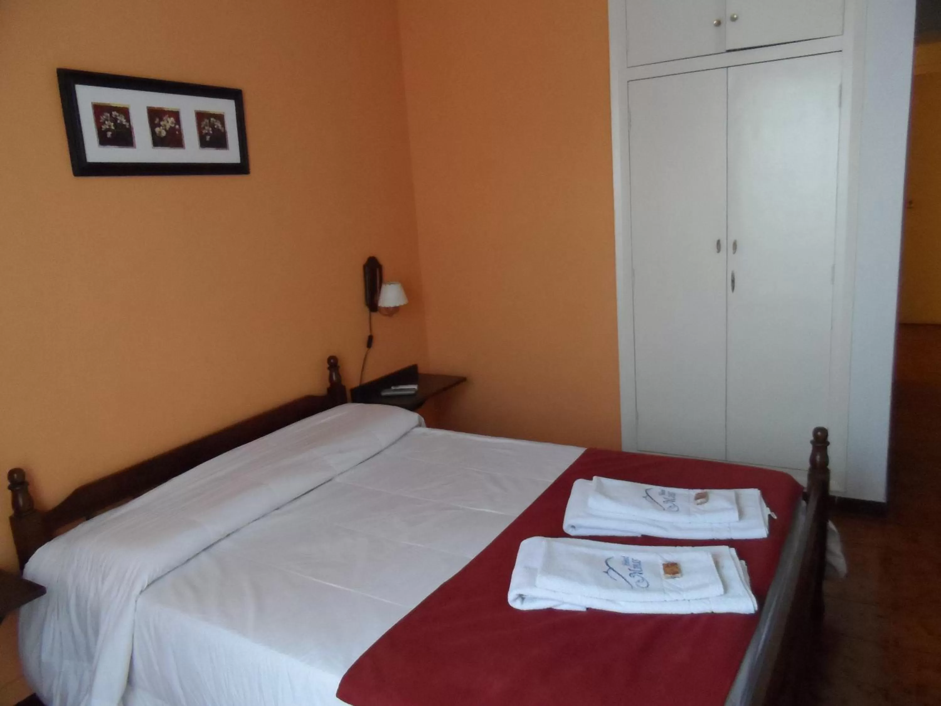 Bedroom, Bed in Hotel Minas