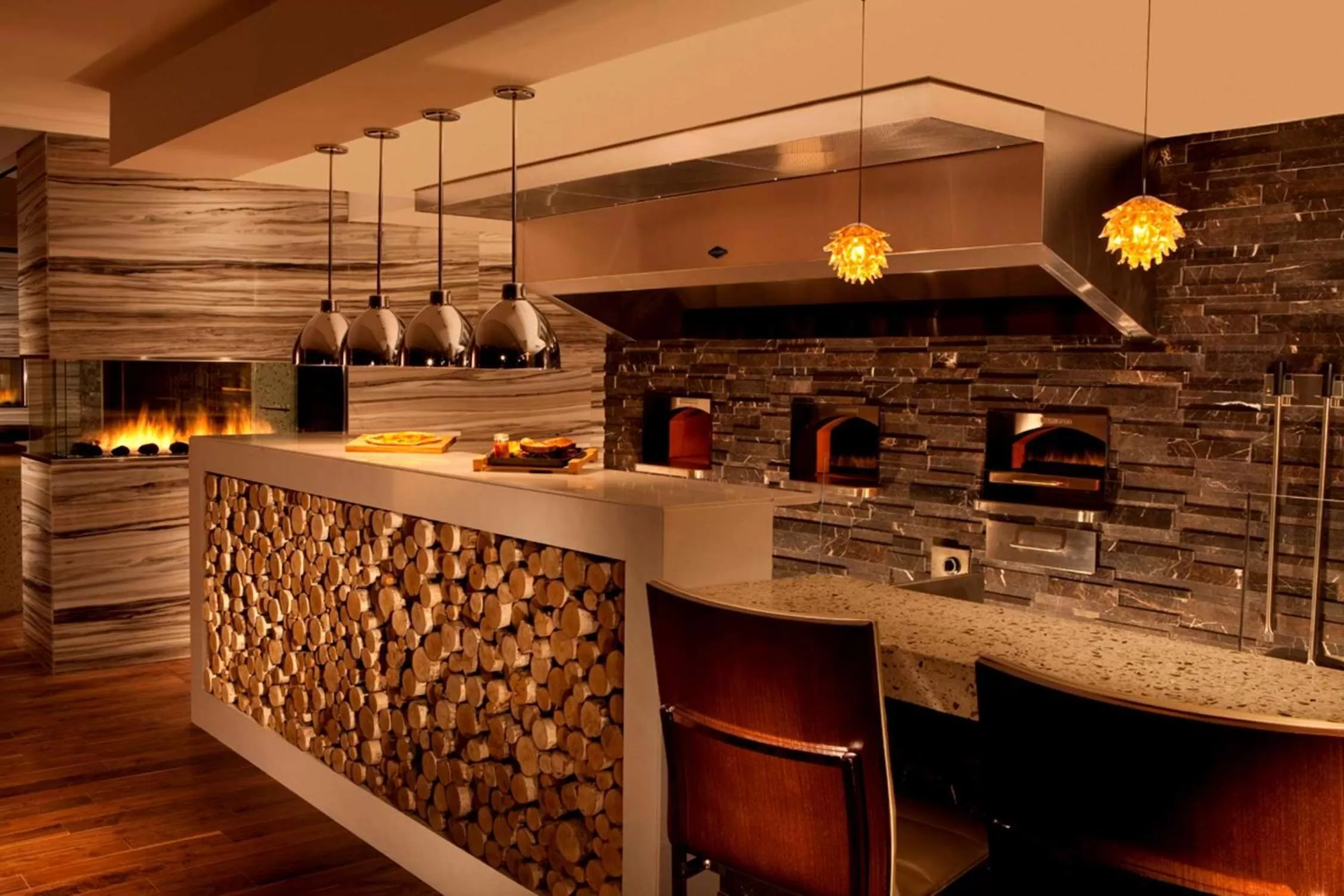 Restaurant/places to eat in Hilton McLean Tysons Corner