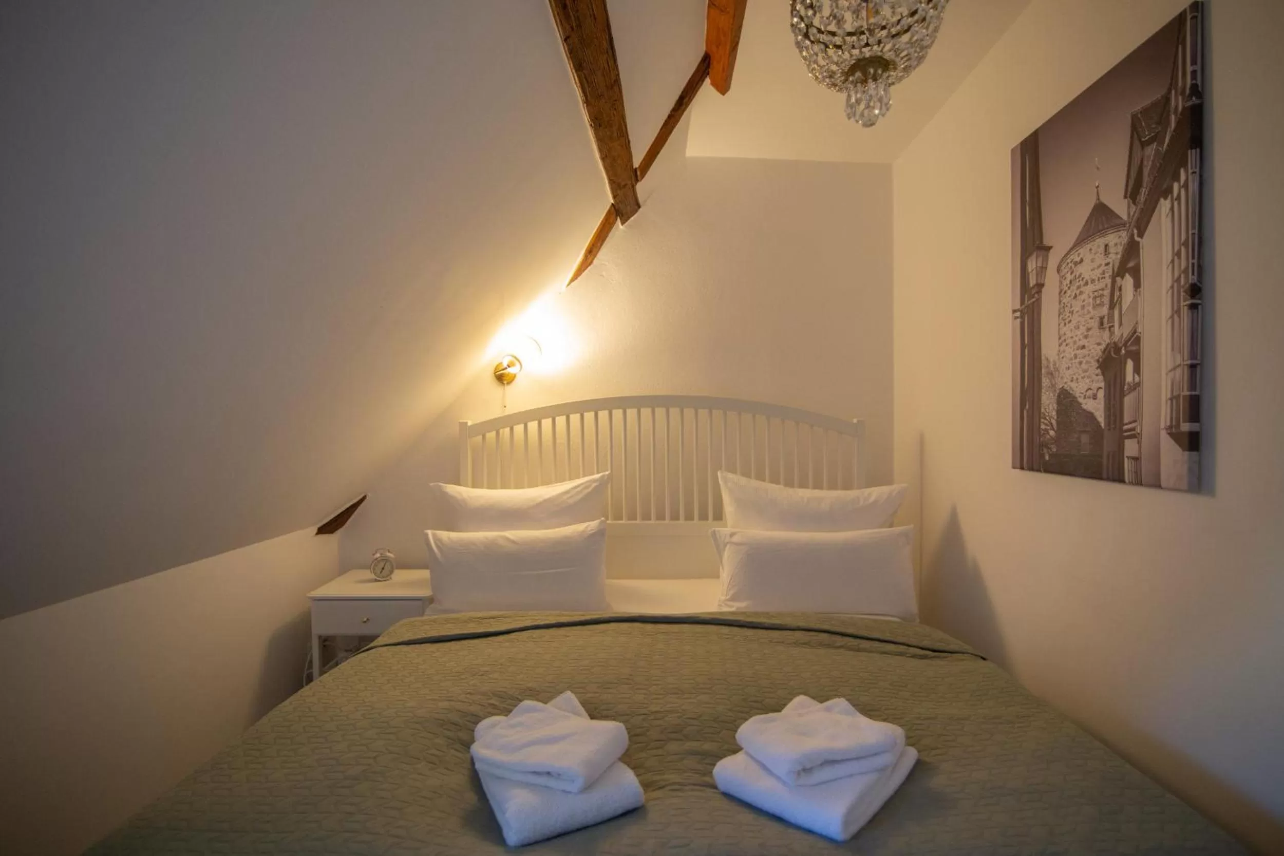 Bed in ApartOne Altstadt-Hotel