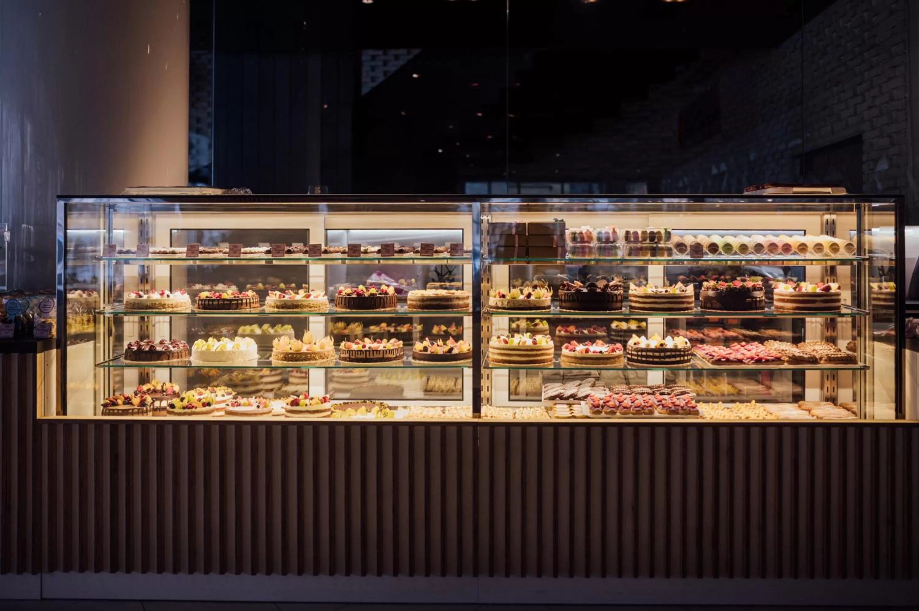 Restaurant/places to eat in Graffit Gallery Design Hotel