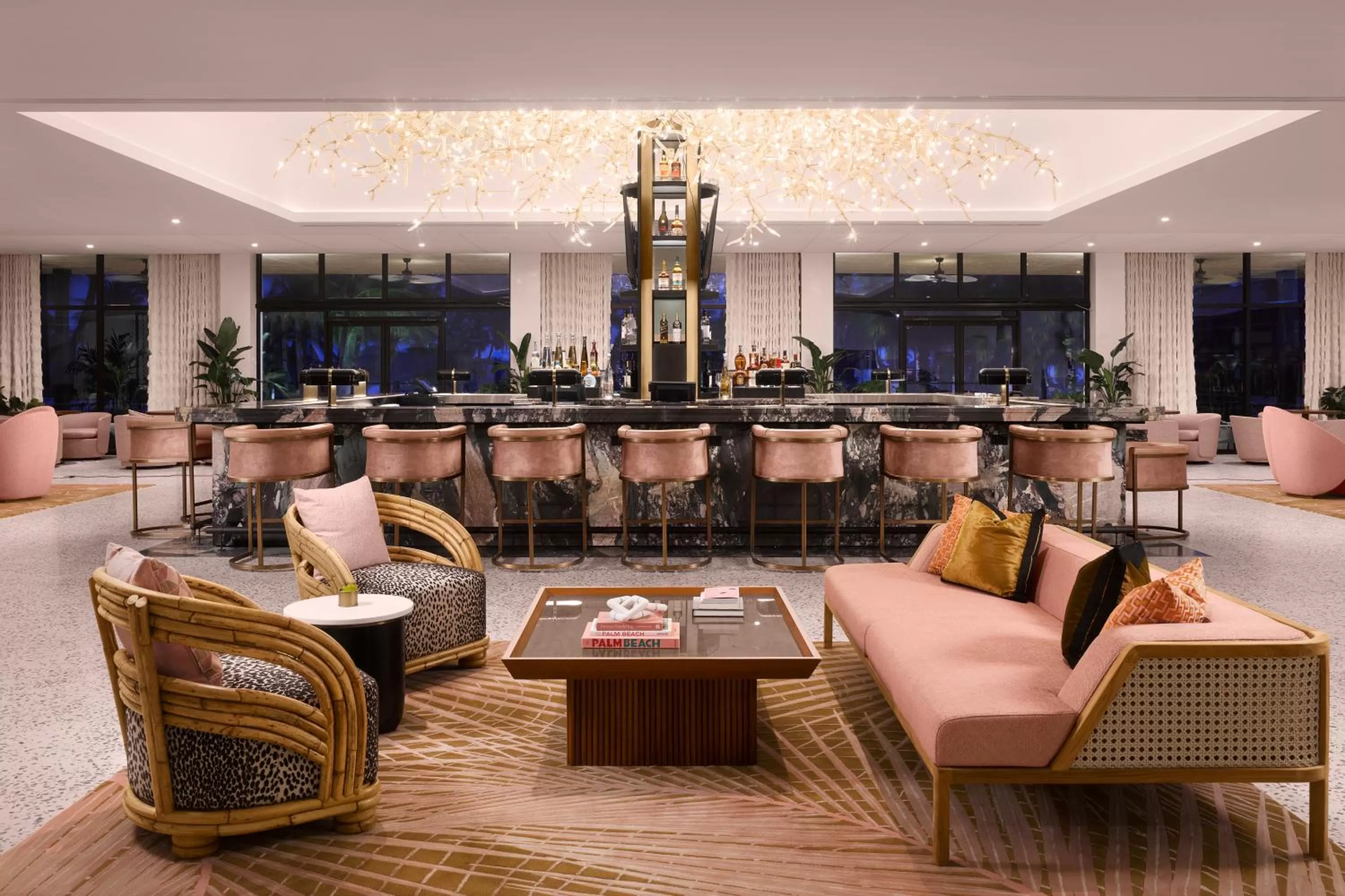 Lounge or bar in PGA National Resort