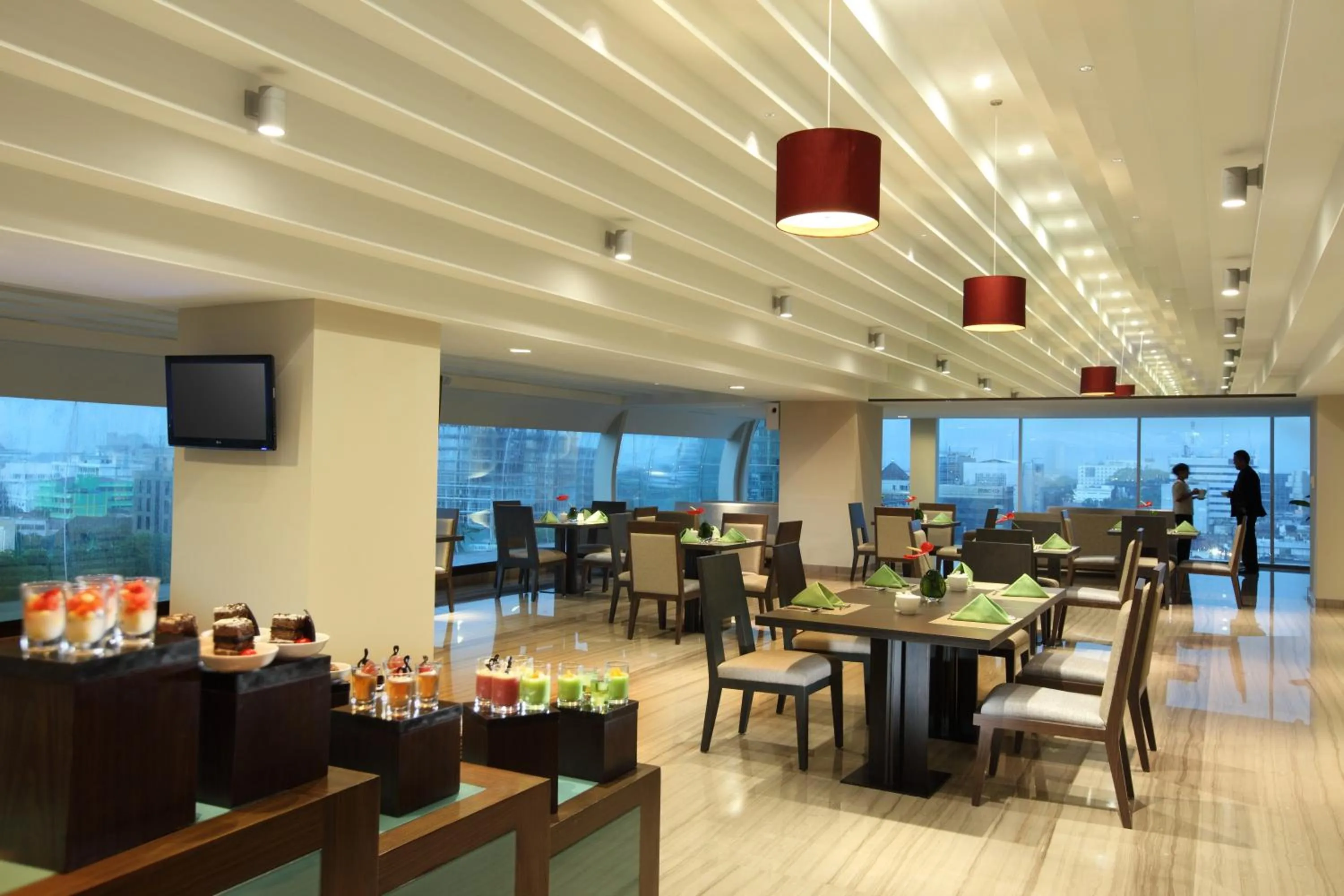 Restaurant/places to eat in Santika Premiere Dyandra Hotel & Convention - Medan